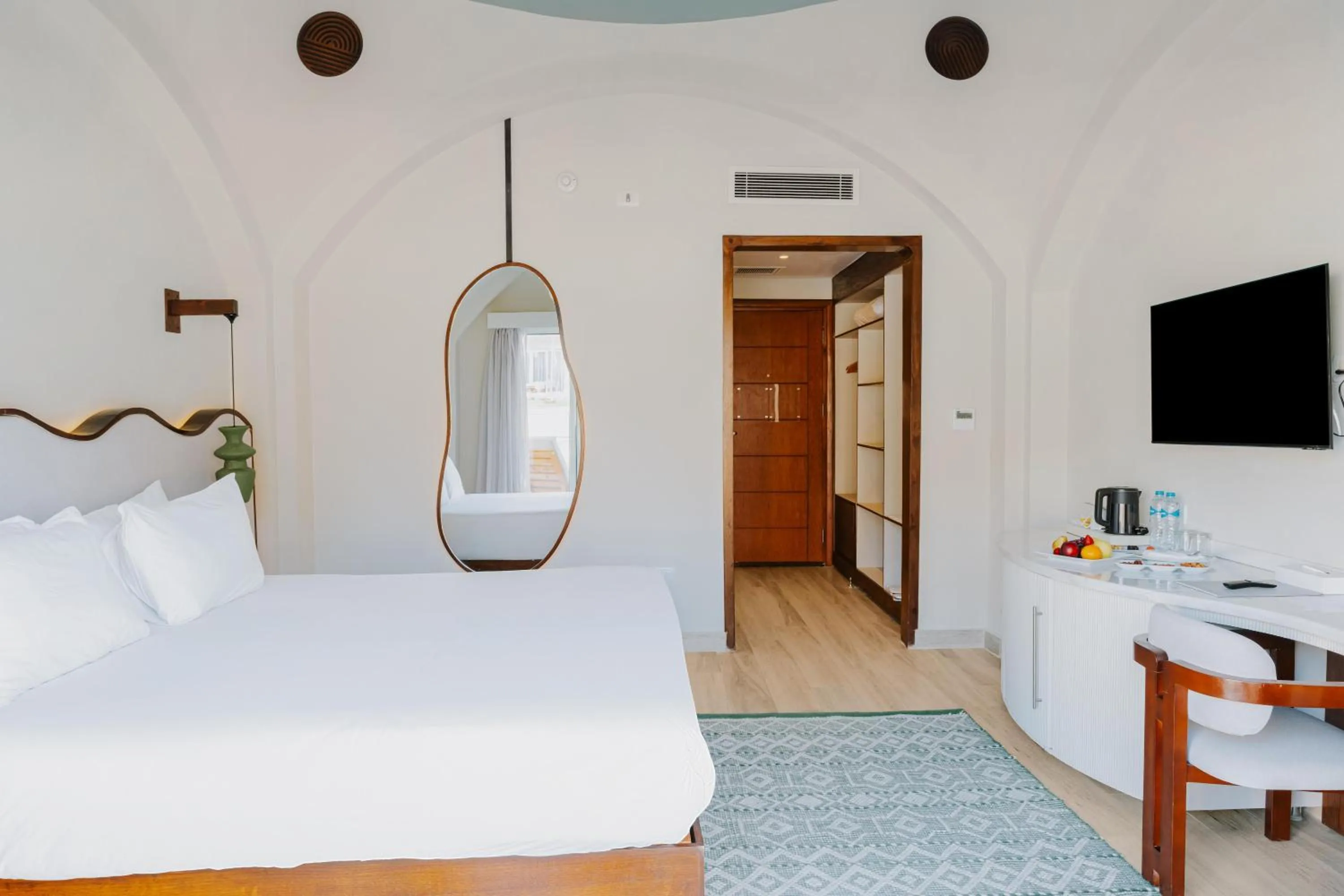 Photo of the whole room, Bed in Diamond Beach by Pearl Resorts