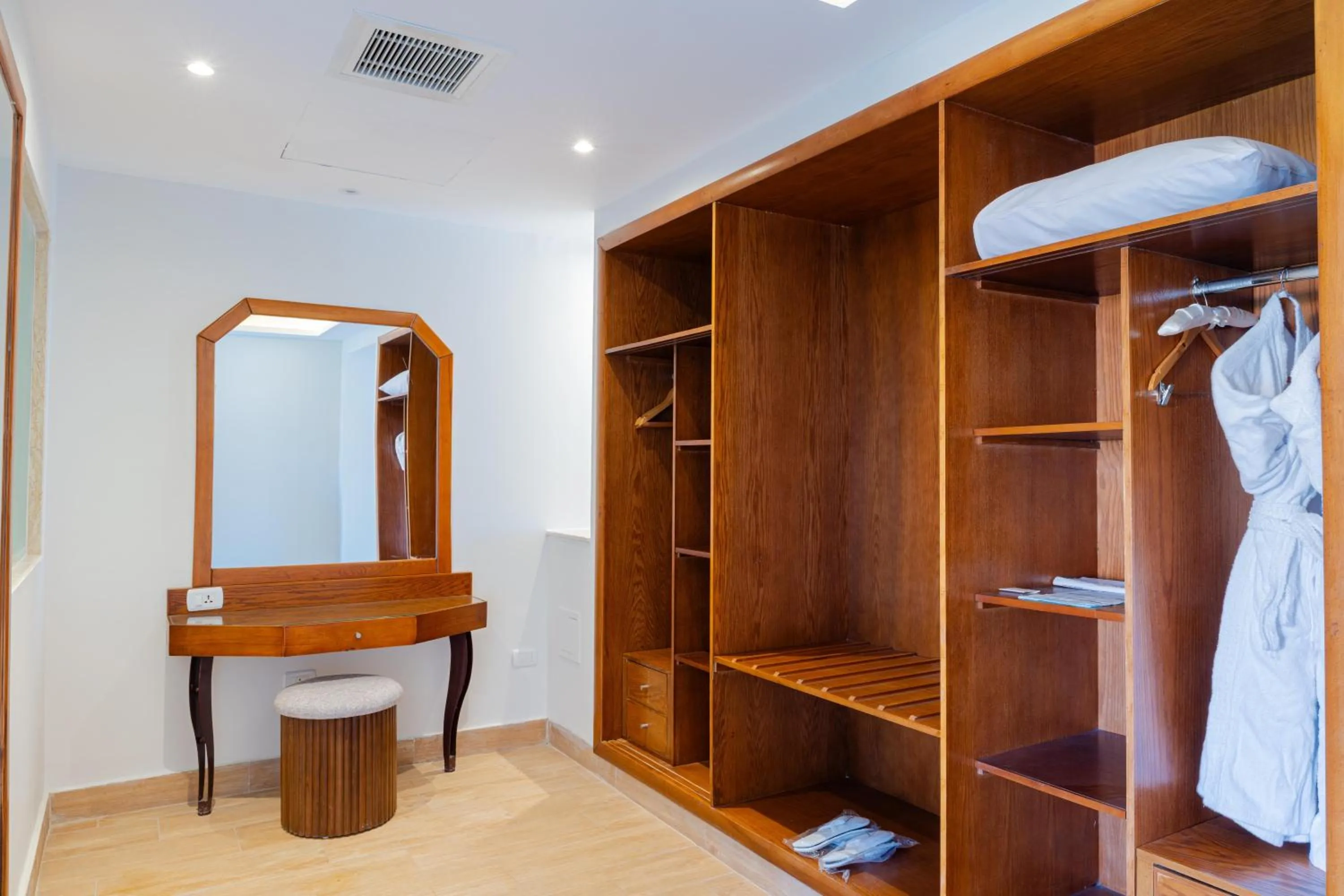 Photo of the whole room in Diamond Beach by Pearl Resorts