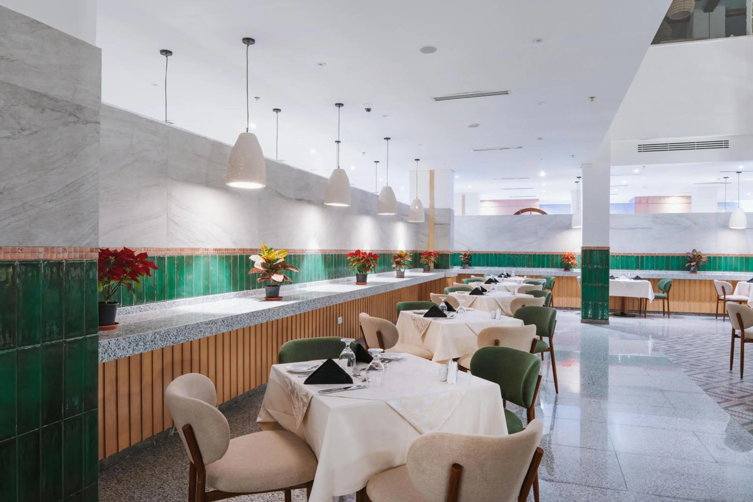 Restaurant/places to eat in Diamond Beach by Pearl Resorts