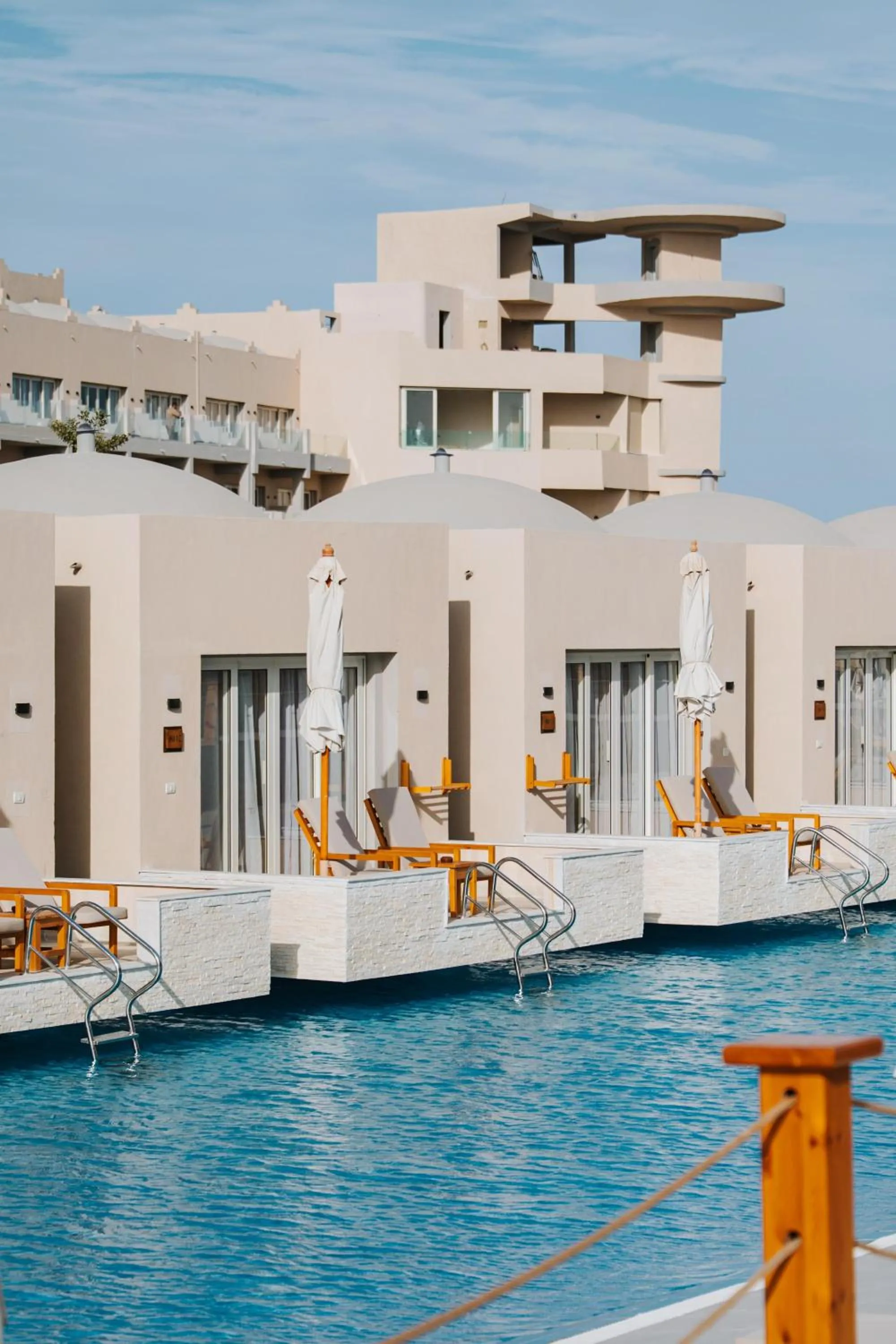 Swimming pool in Diamond Beach by Pearl Resorts