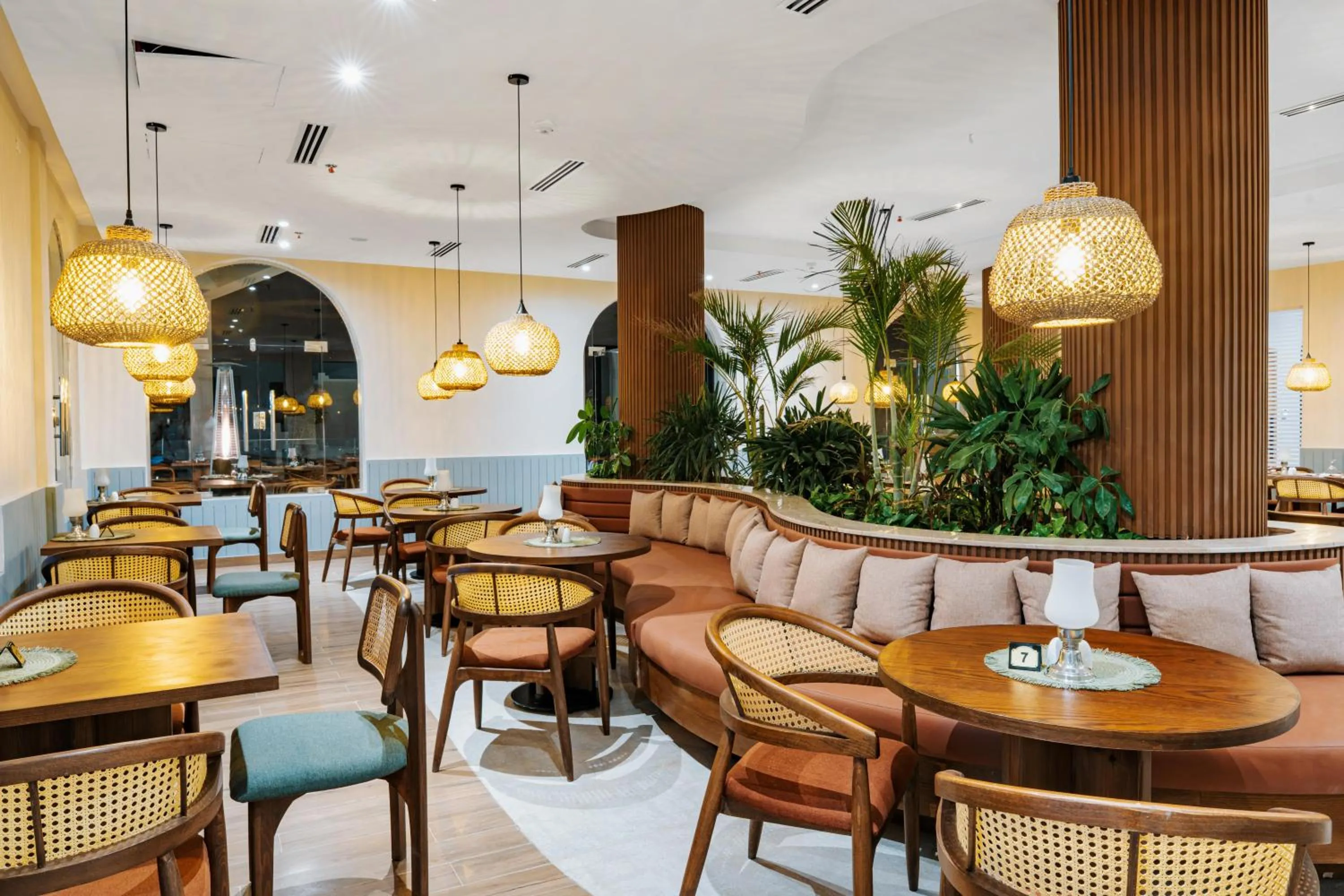 Restaurant/places to eat in Diamond Beach by Pearl Resorts