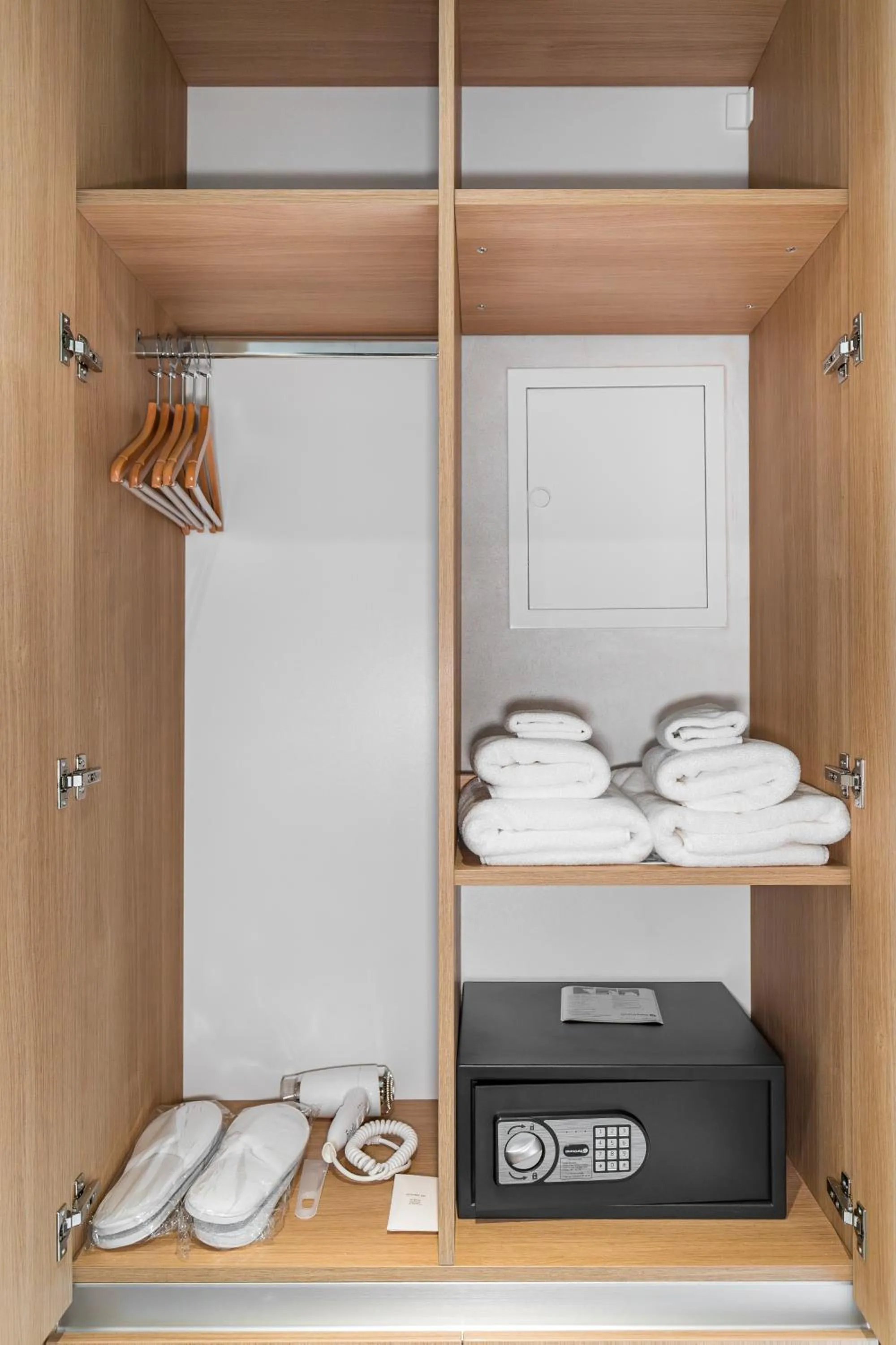 Twin Room with Balcony in Akademis - Fit Split