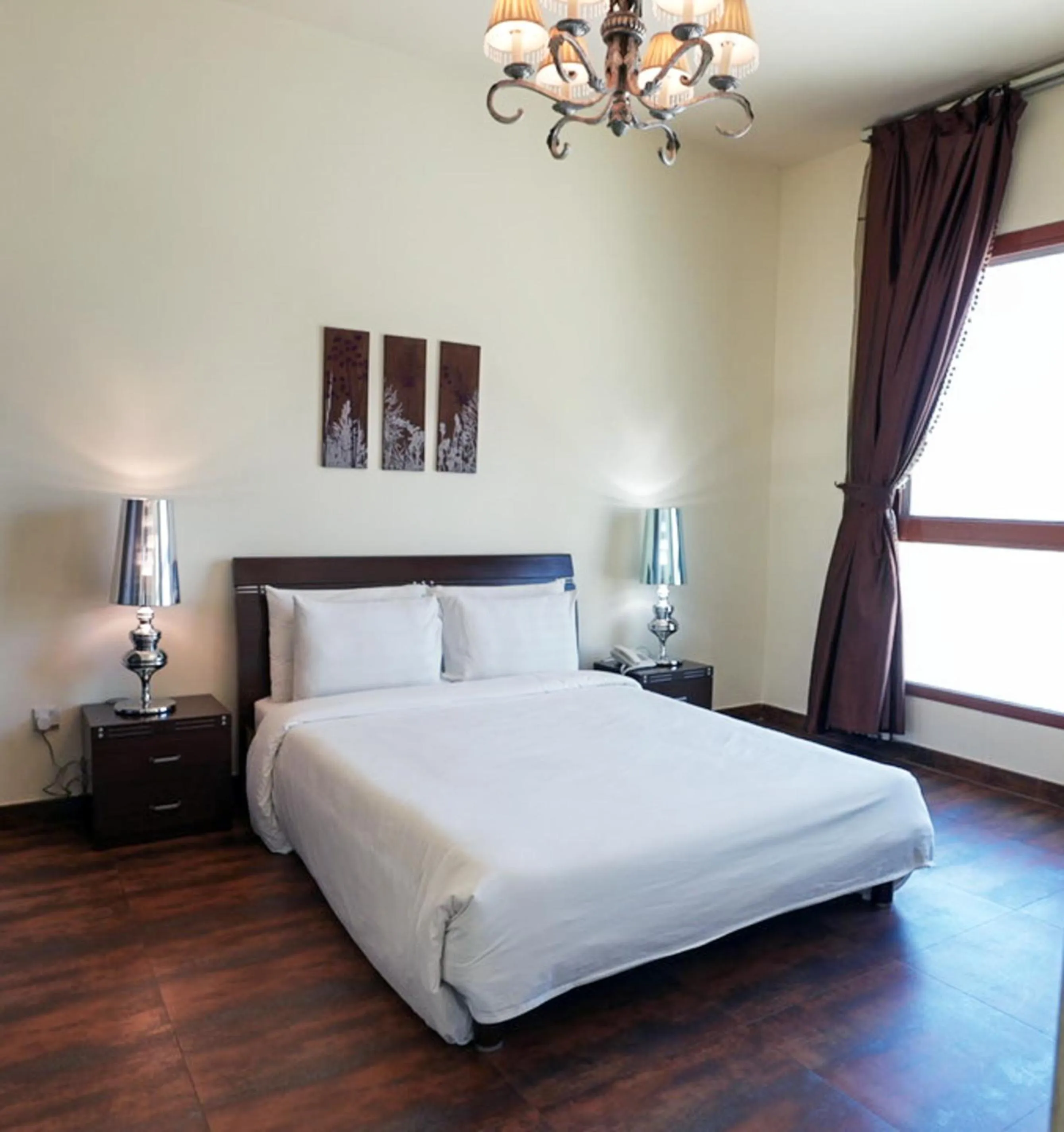 Bedroom, Bed in Al Manzil Hotel Bahrain