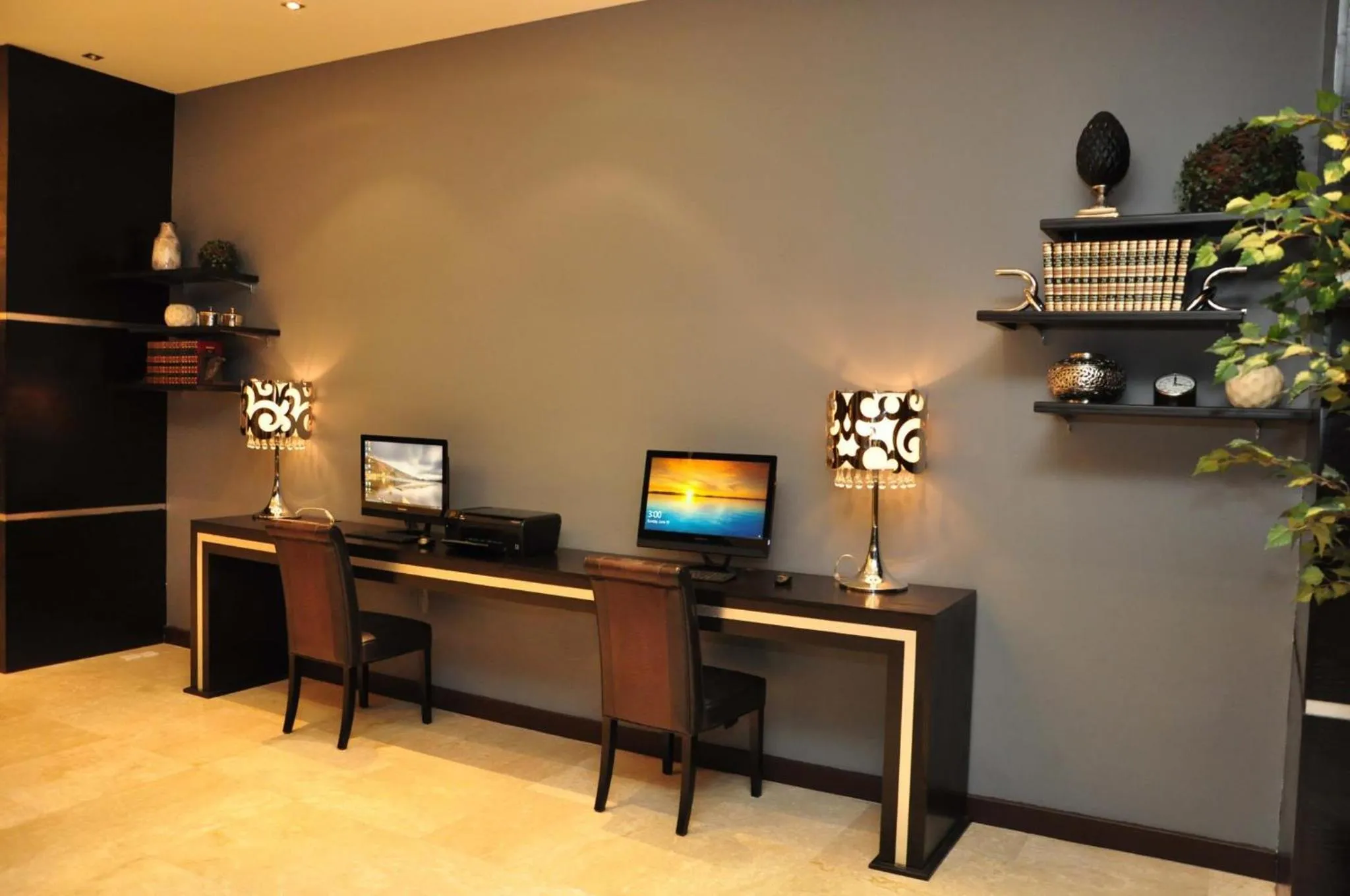 Business facilities in Al Manzil Hotel Bahrain