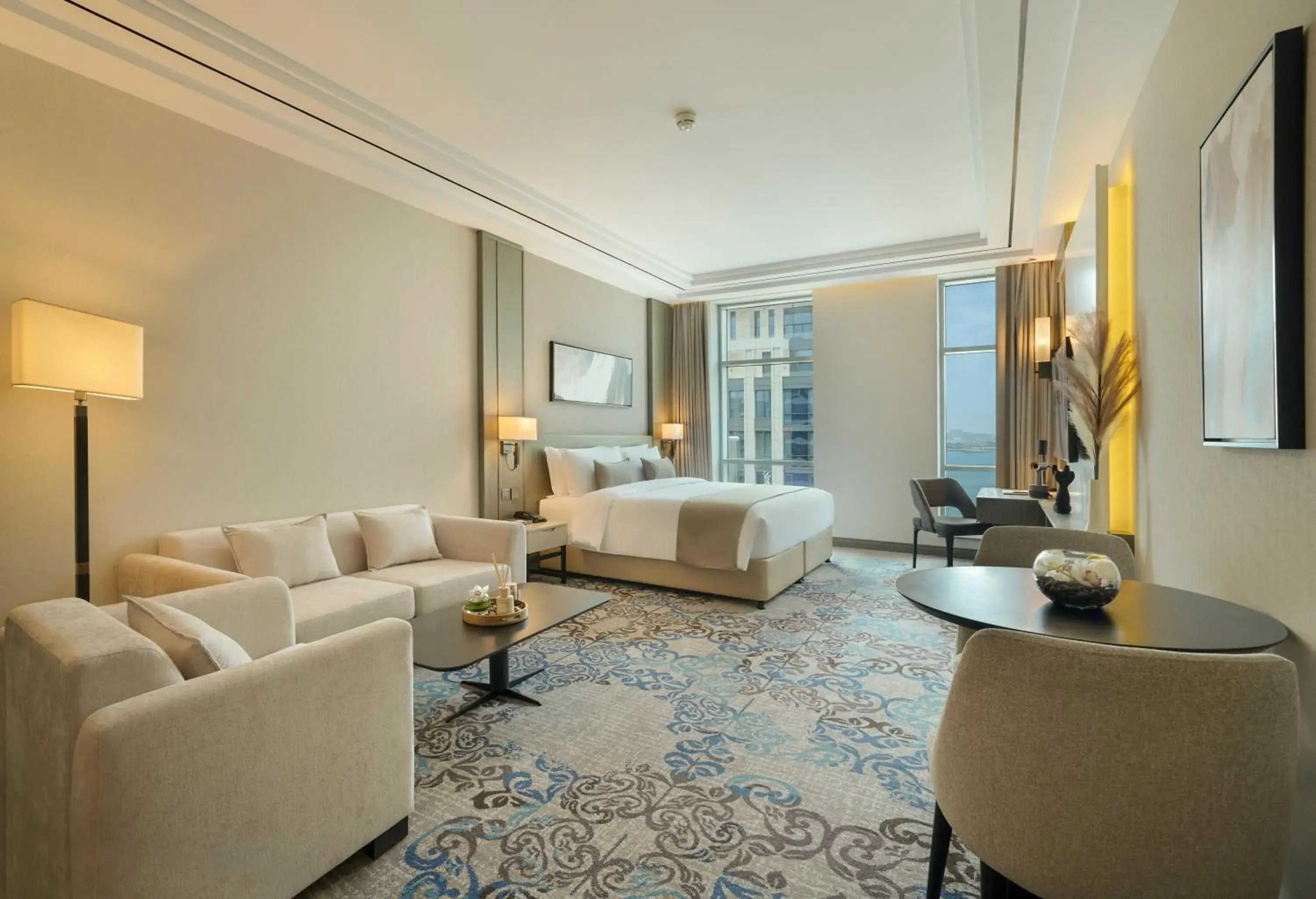 King Room with Balcony in Mileo Hotel The Palm King Room with Balcony in Mileo Hotel The Palm