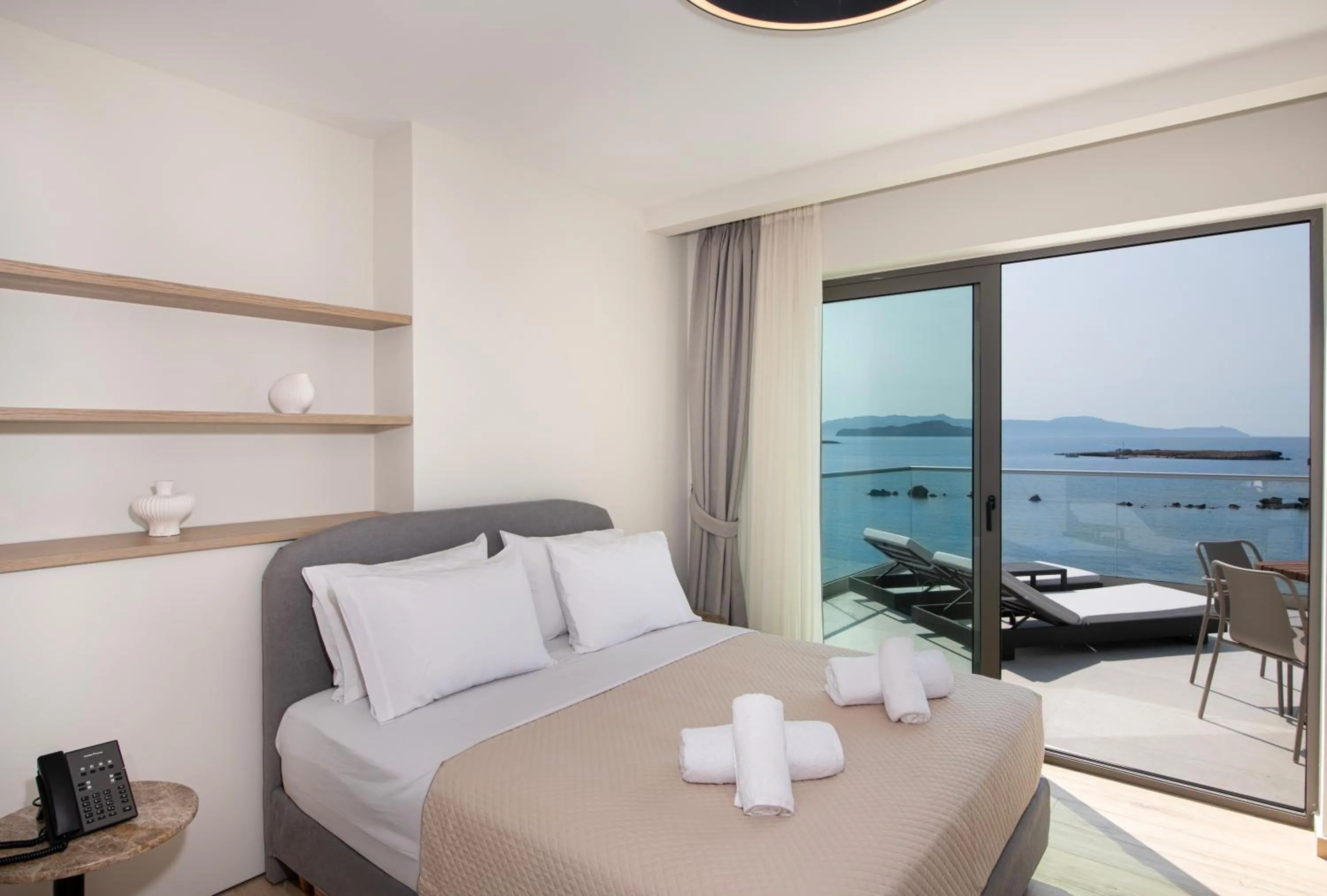 Sea view in EdgeWater Beach Hotel
