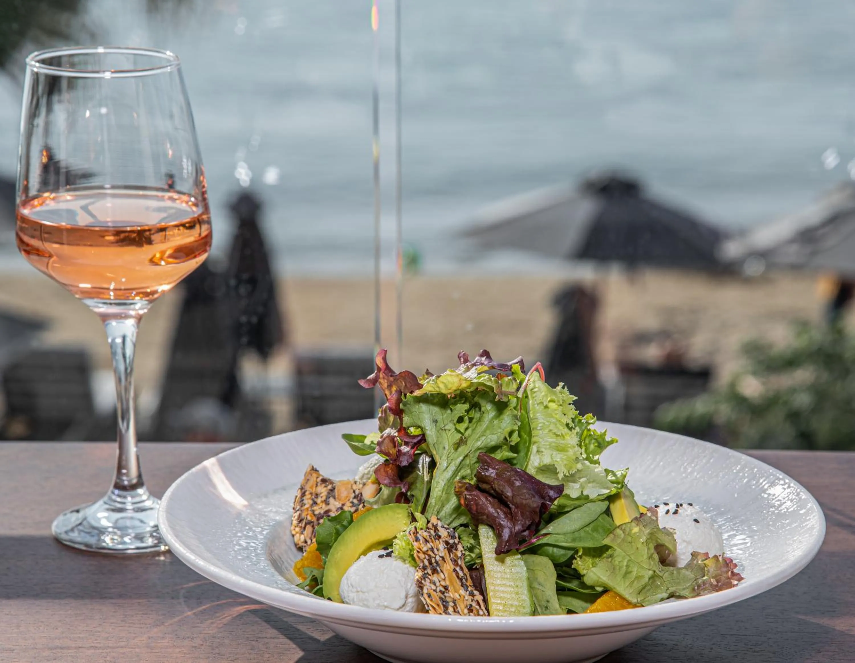 Restaurant/places to eat in EdgeWater Beach Hotel