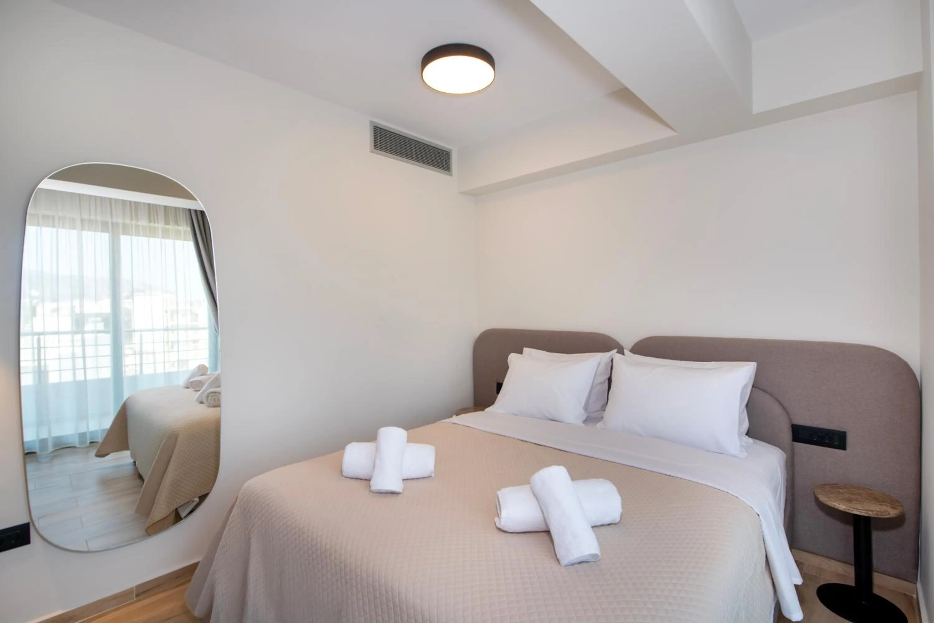 Bed in EdgeWater Beach Hotel