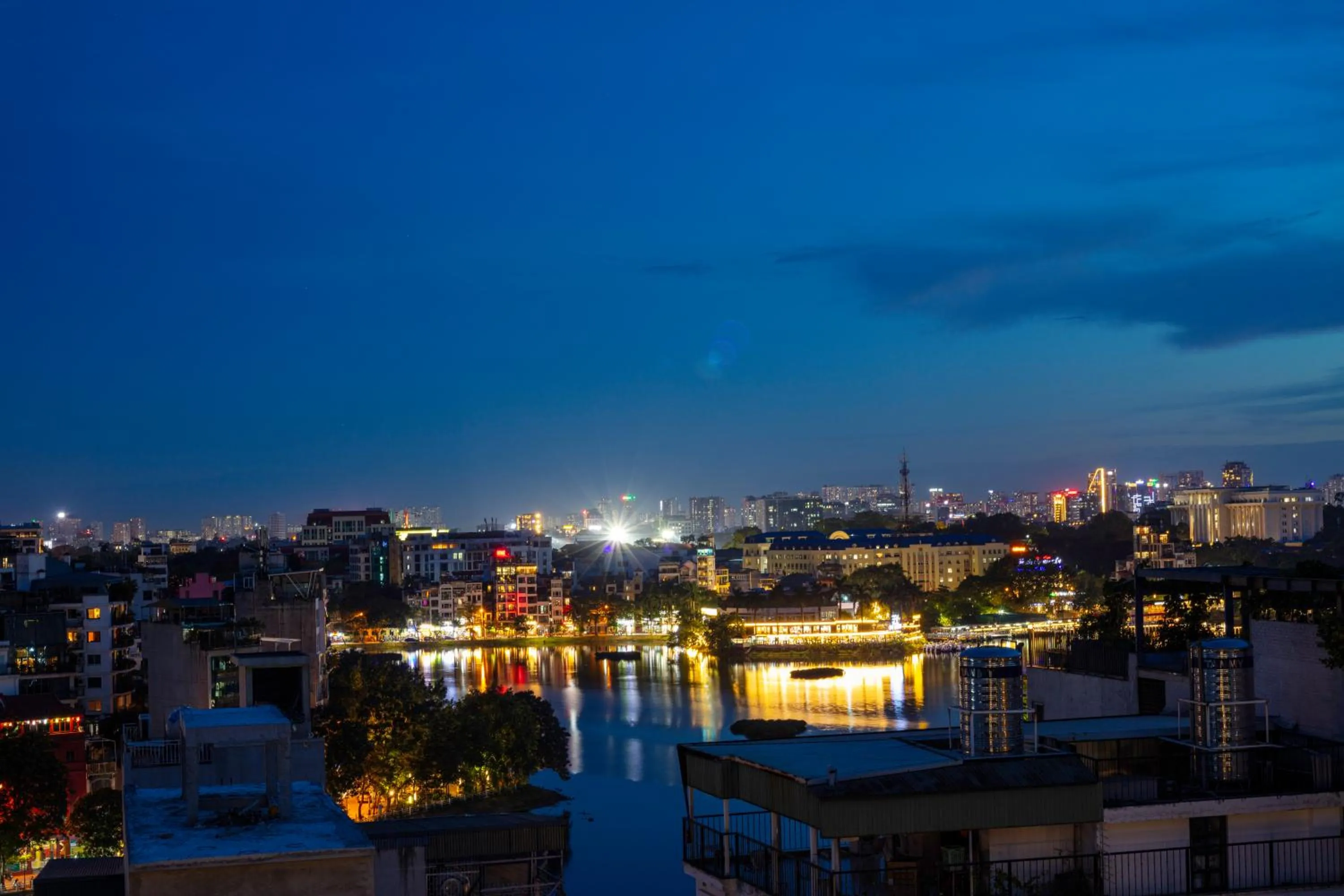 Night in Azen Lakeside Hotel & Travel