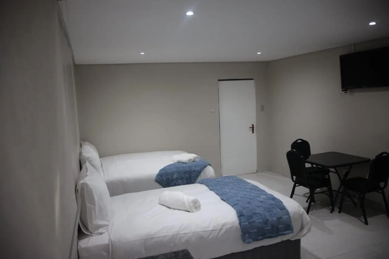 Hayat Hotel 94Juta