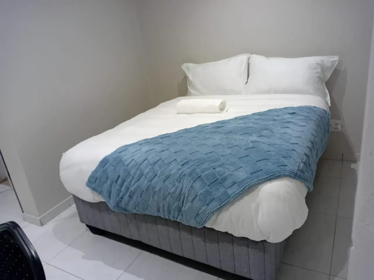 Double Room in Hayat Hotel 94Juta Double Room in Hayat Hotel 94Juta