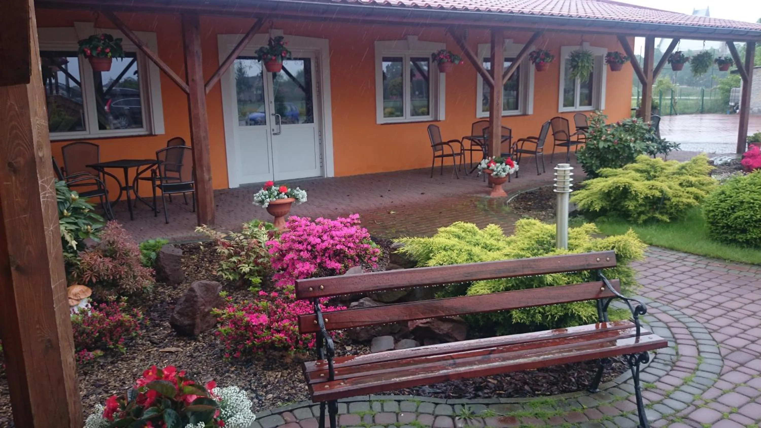 Facade/entrance in Zajazd Gielarek