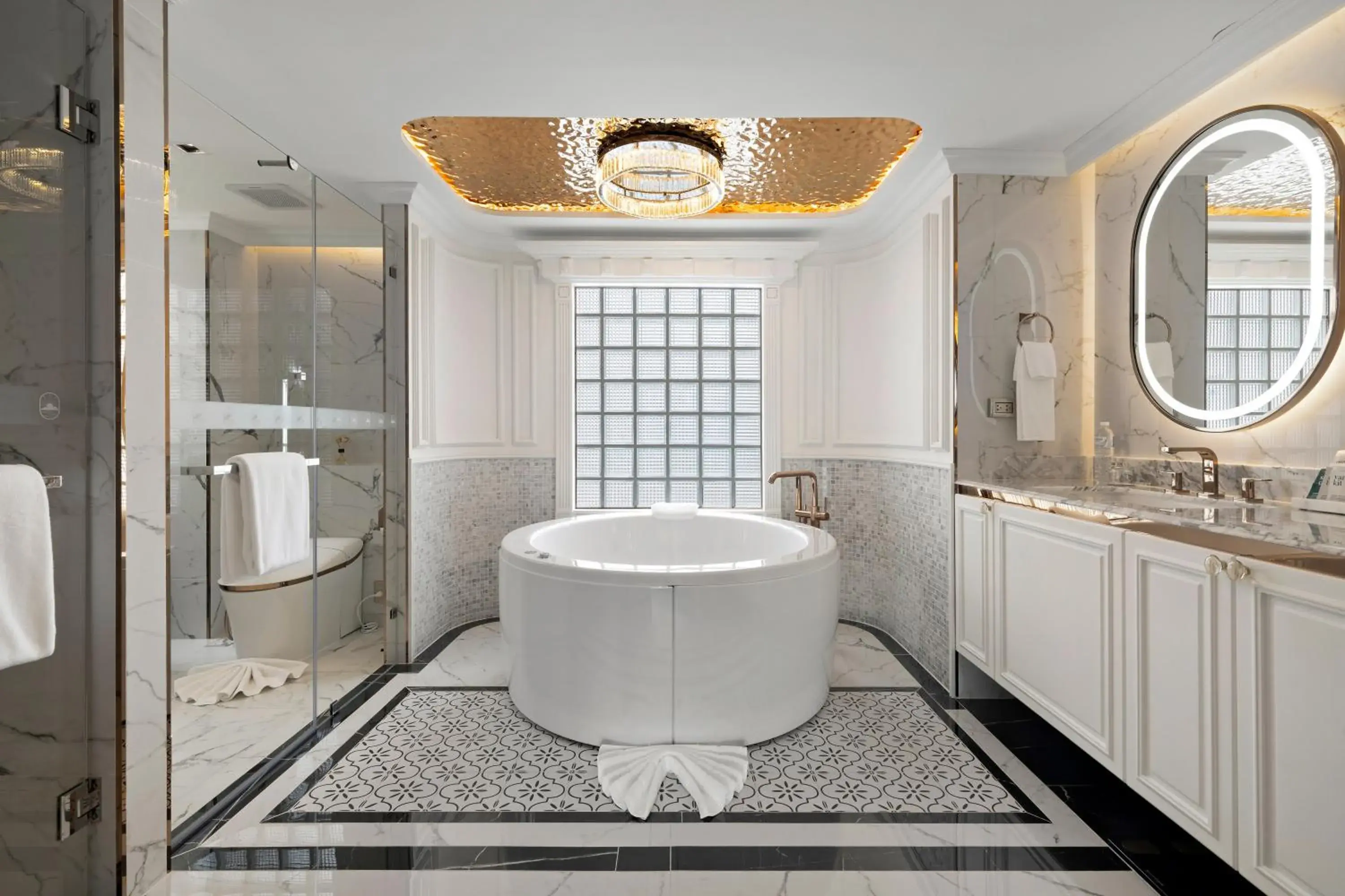 Junior Suite with Ocean View in The Cyan at Patong Hotel Junior Suite with Ocean View in The Cyan at Patong Hotel