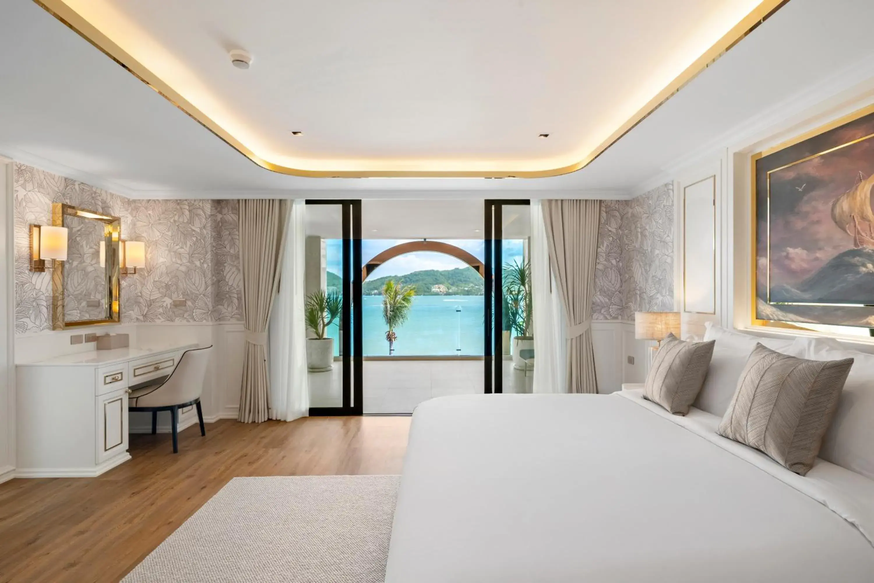 Executive Suite - single occupancy in The Cyan at Patong Hotel Executive Suite - single occupancy in The Cyan at Patong Hotel