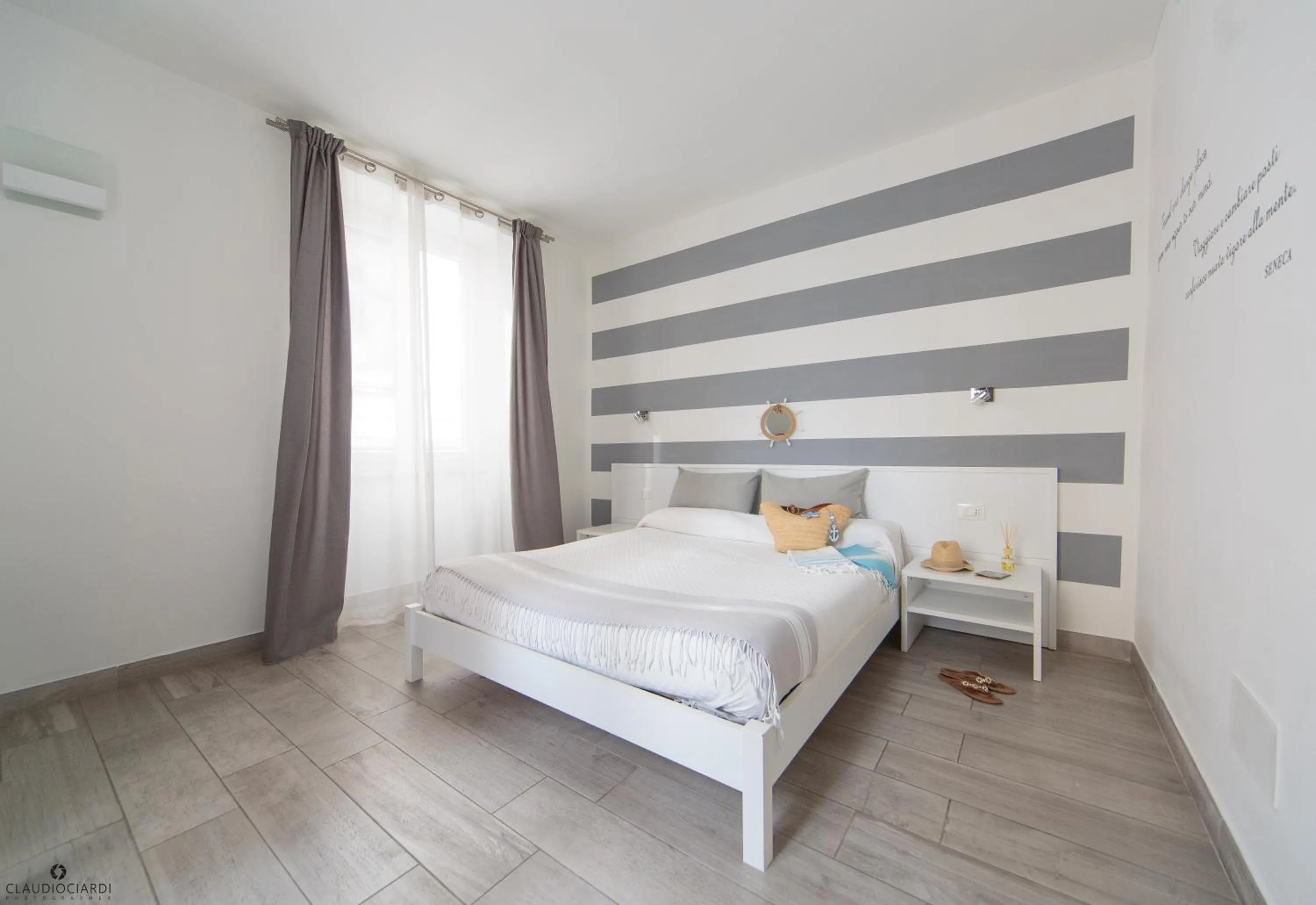 Photo of the whole room, Bed in L'Approdo Dell'Ammiraglio