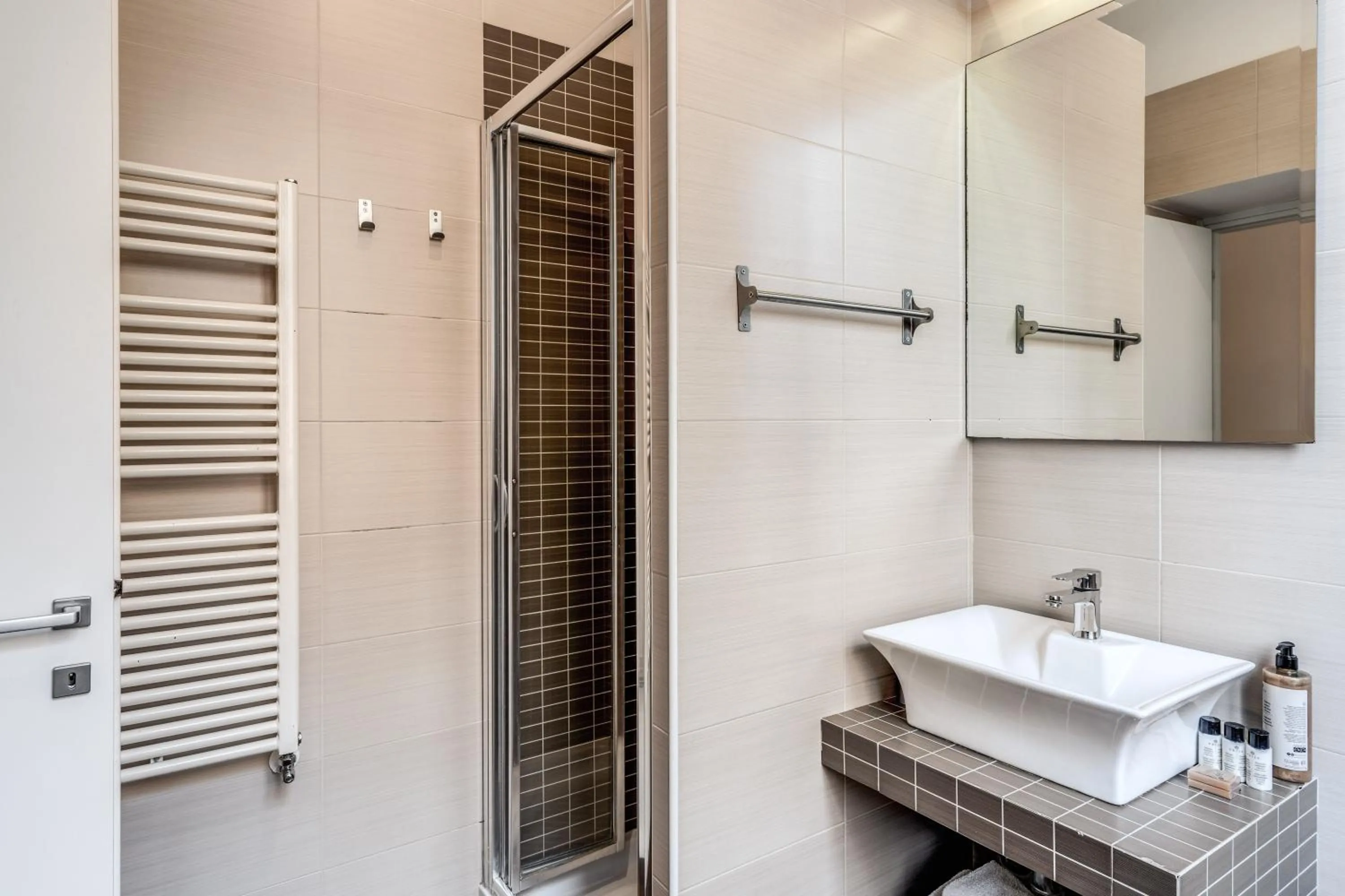 Bathroom in Little Queen Relais