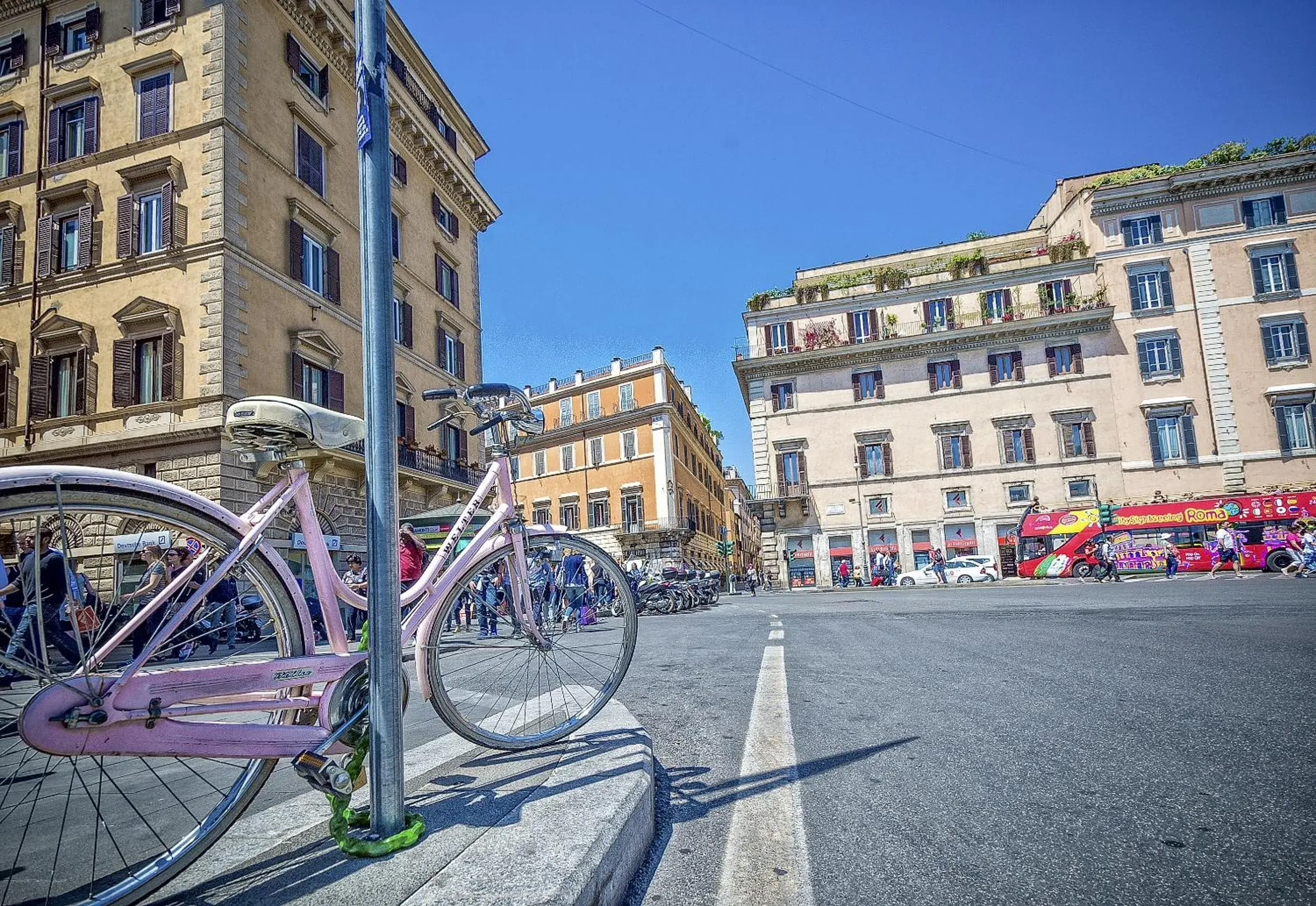 Facade/entrance in Little Queen Relais Facade/entrance in Little Queen Relais