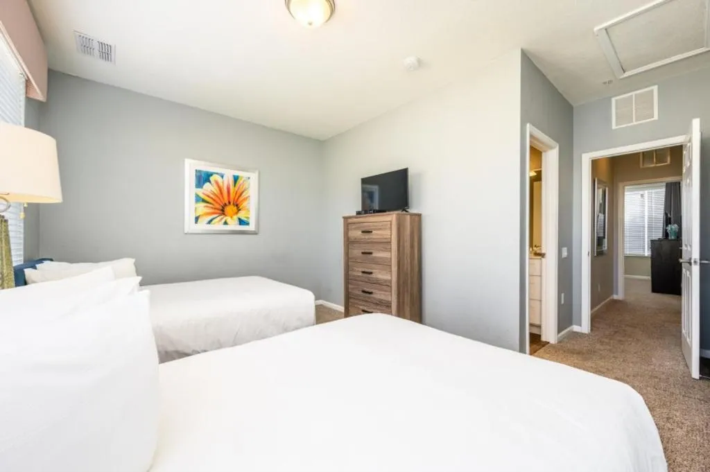 Bed in Epic Universe New Modern Townhome, Near The Parks - 4029