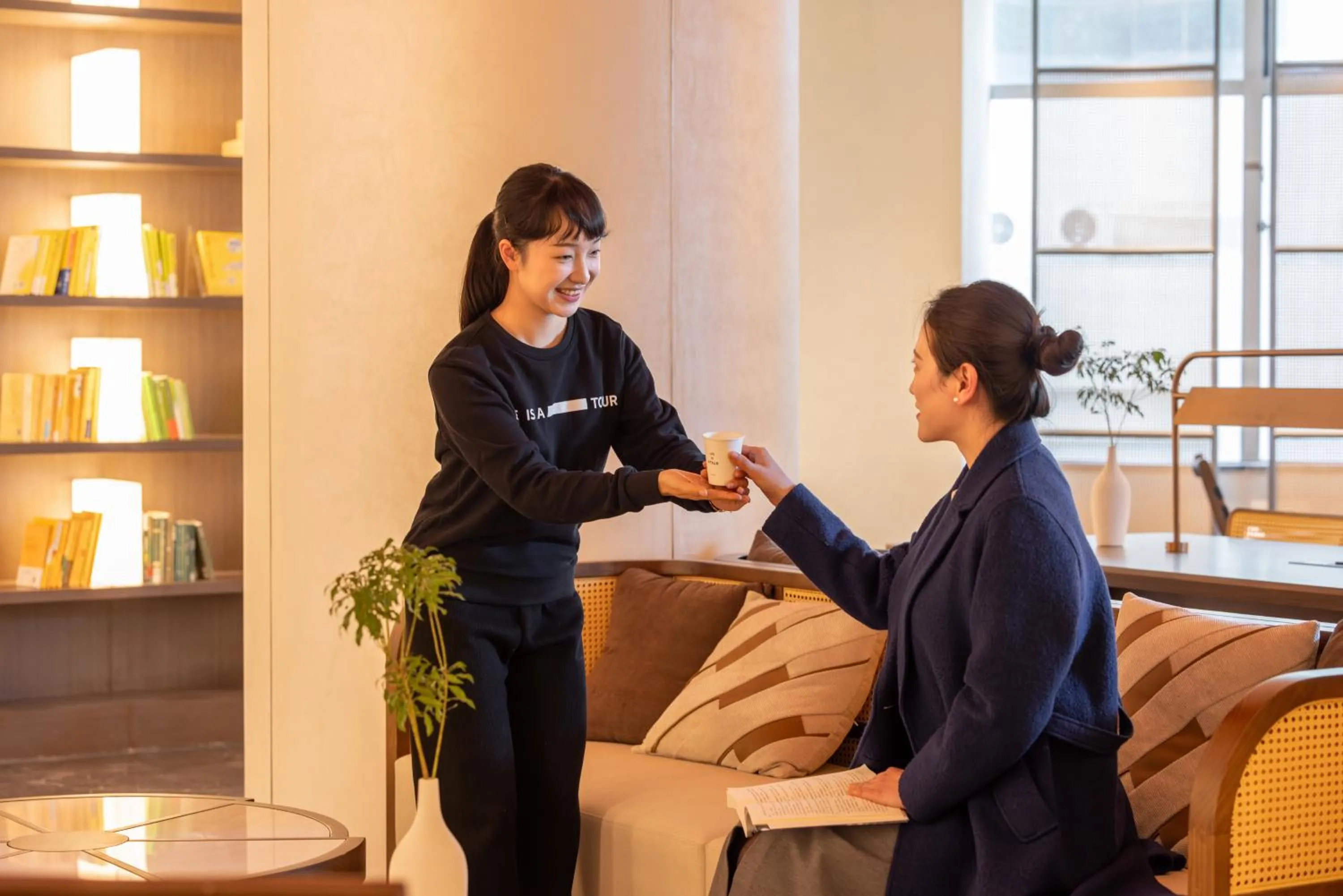 Staff in Atour Hotel Kunming Nanping Pedestrian Street Old Street