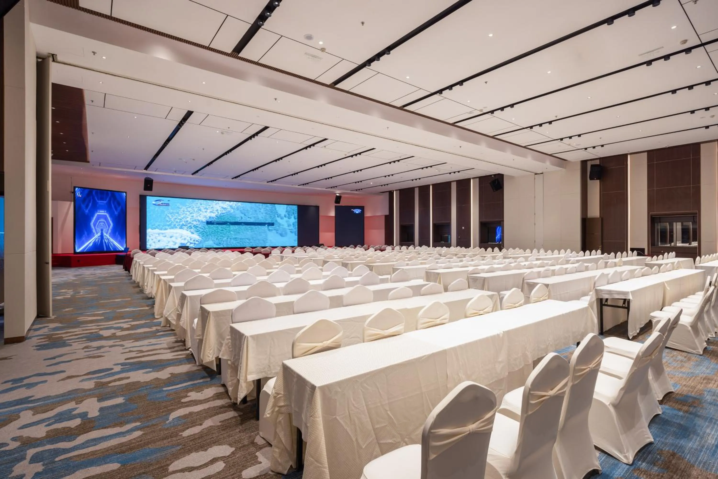 Meeting/conference room in Atour Hotel Kunming Nanping Pedestrian Street Old Street