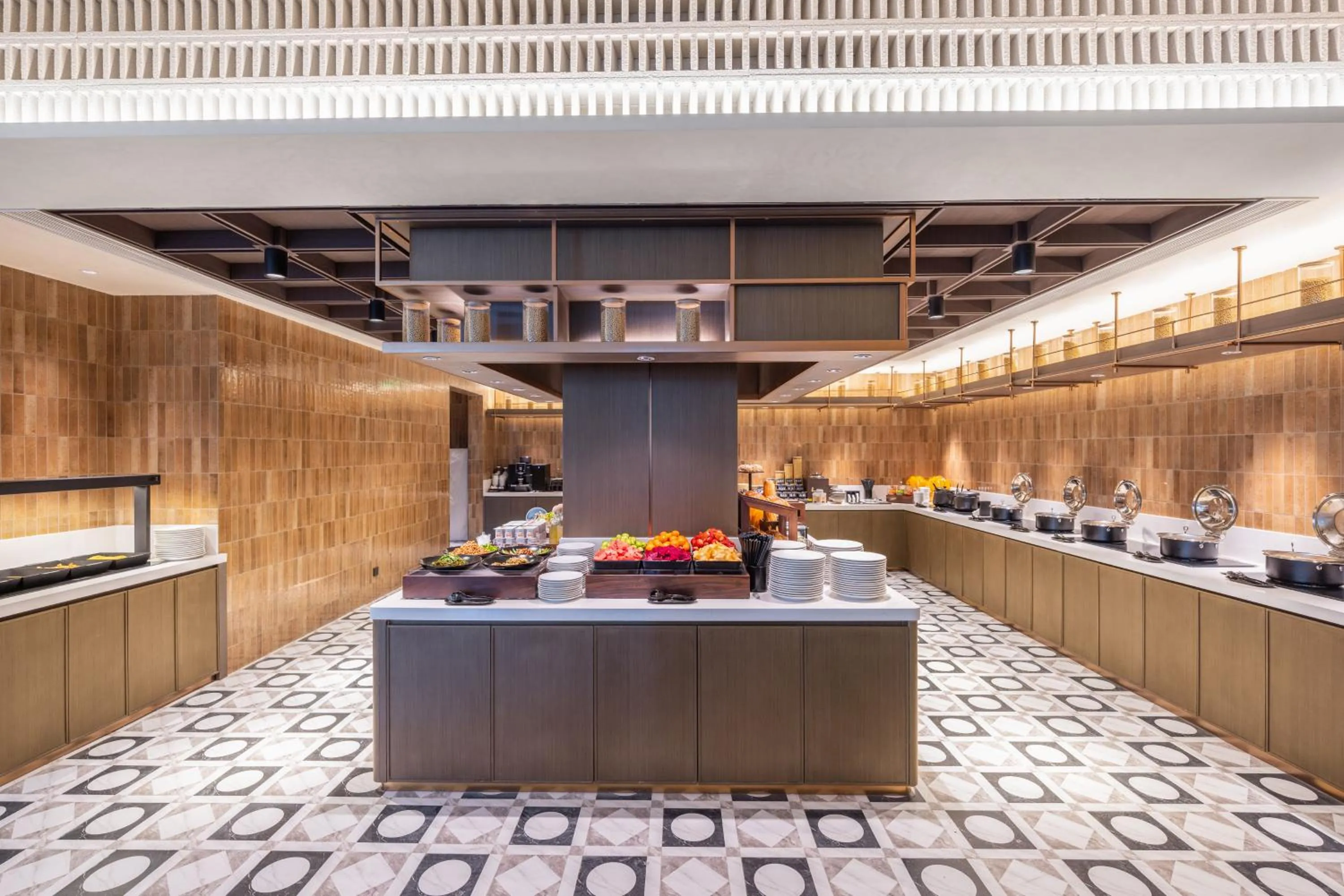 Restaurant/places to eat in Atour Hotel Kunming Nanping Pedestrian Street Old Street