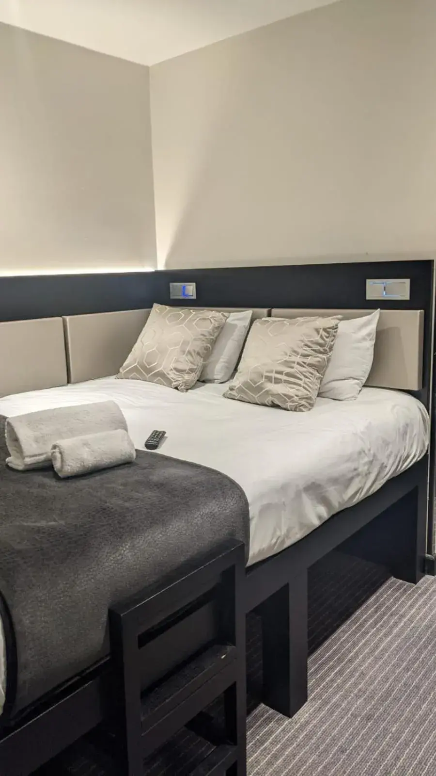 Bed in Great St Helen Hotel Bed in Great St Helen Hotel