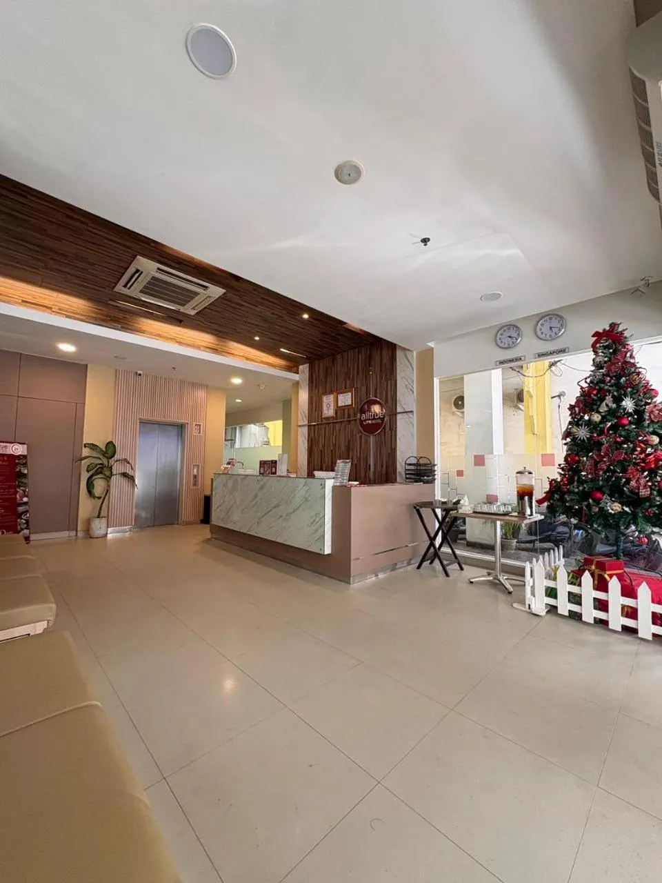 Alltrue Lite Hotel Nagoya Hill Batam