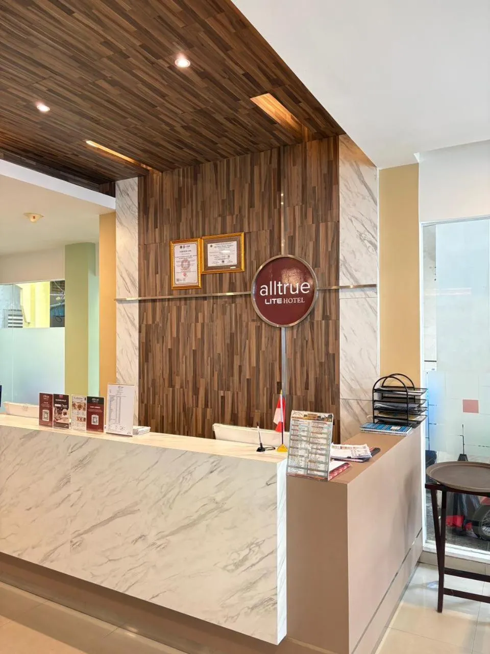 Alltrue Lite Hotel Nagoya Hill Batam