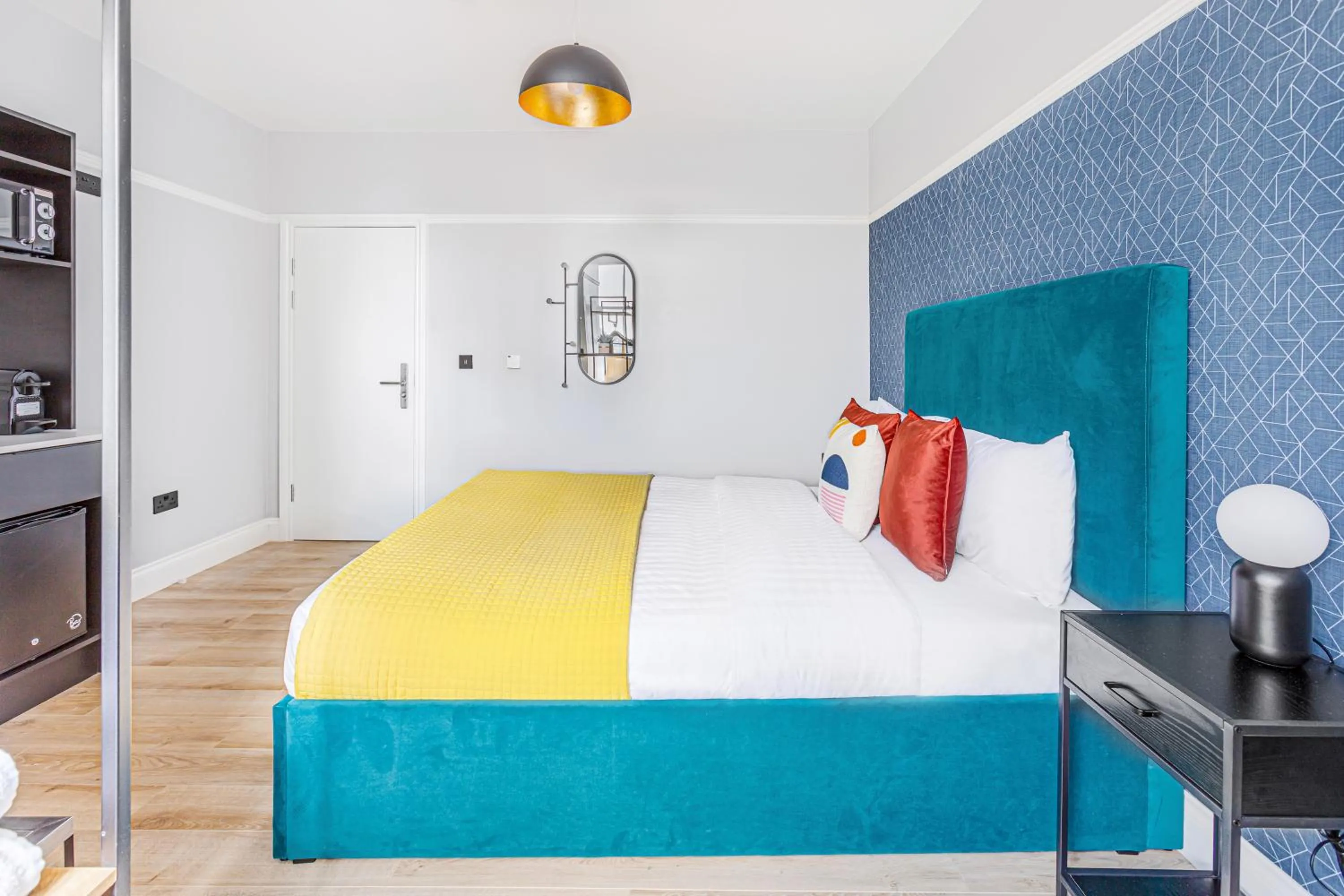 Bed in Bob W London Earl's Court - Philbeach Gardens