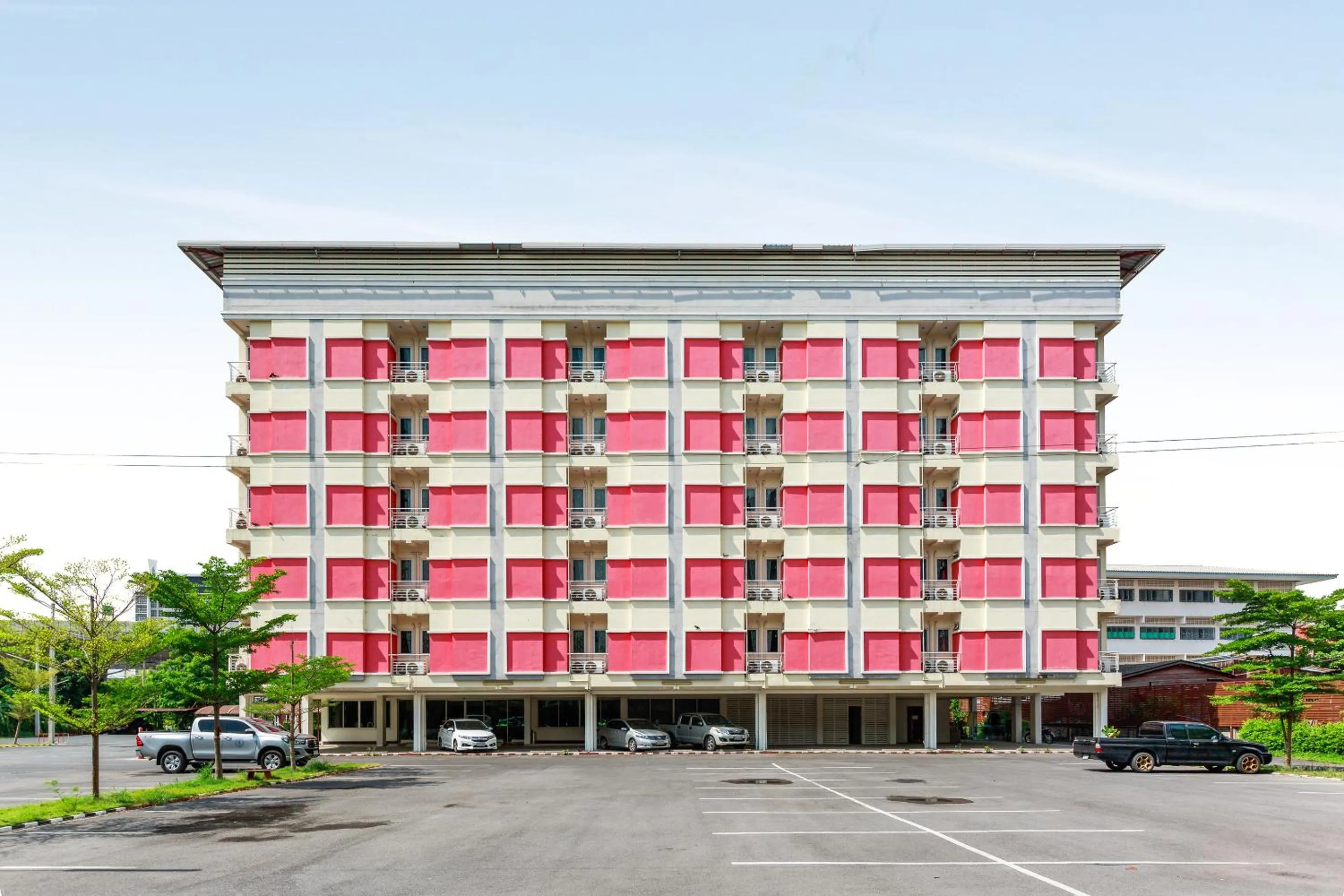 Property building in Dancenter VResotel