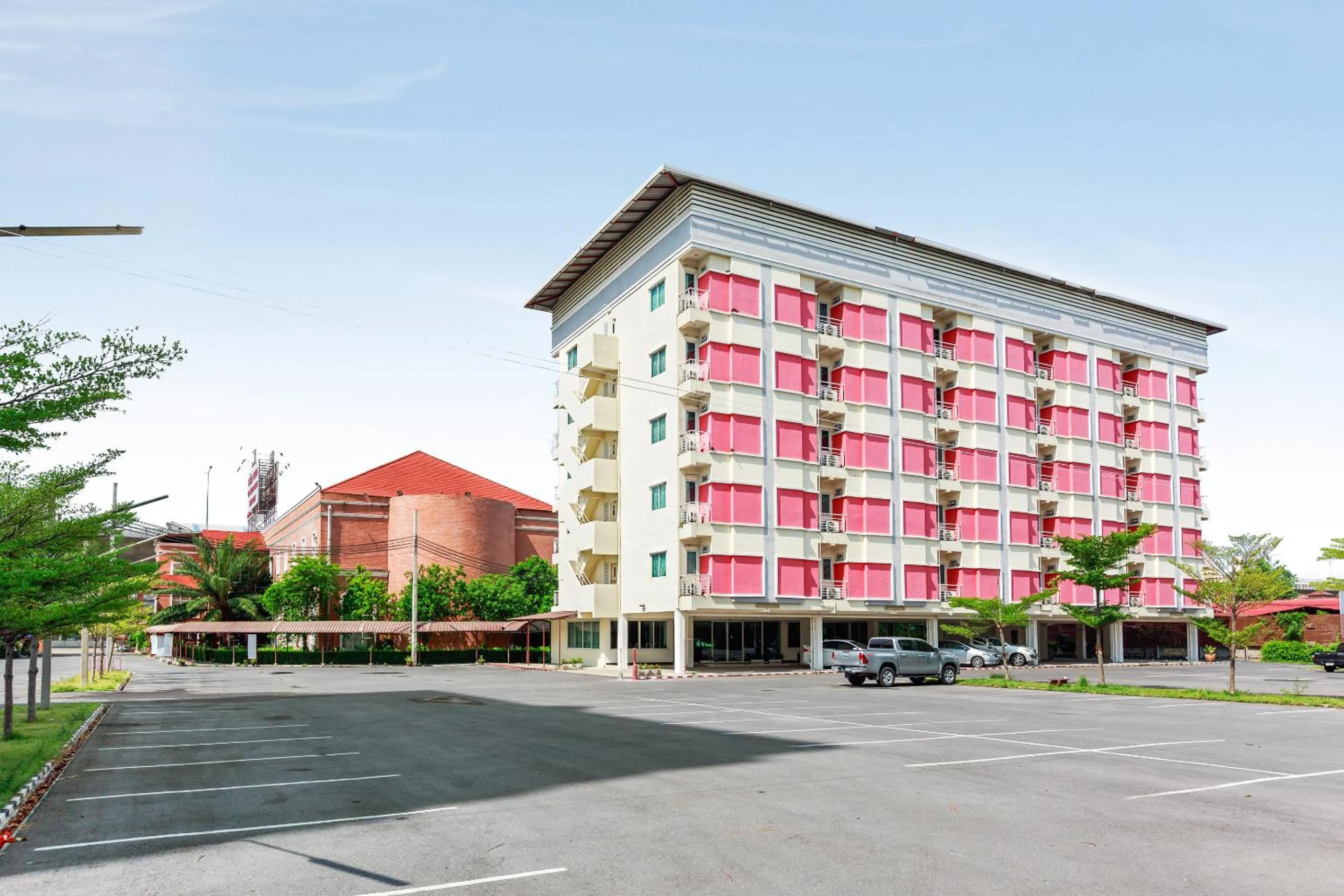 Property building in Dancenter VResotel