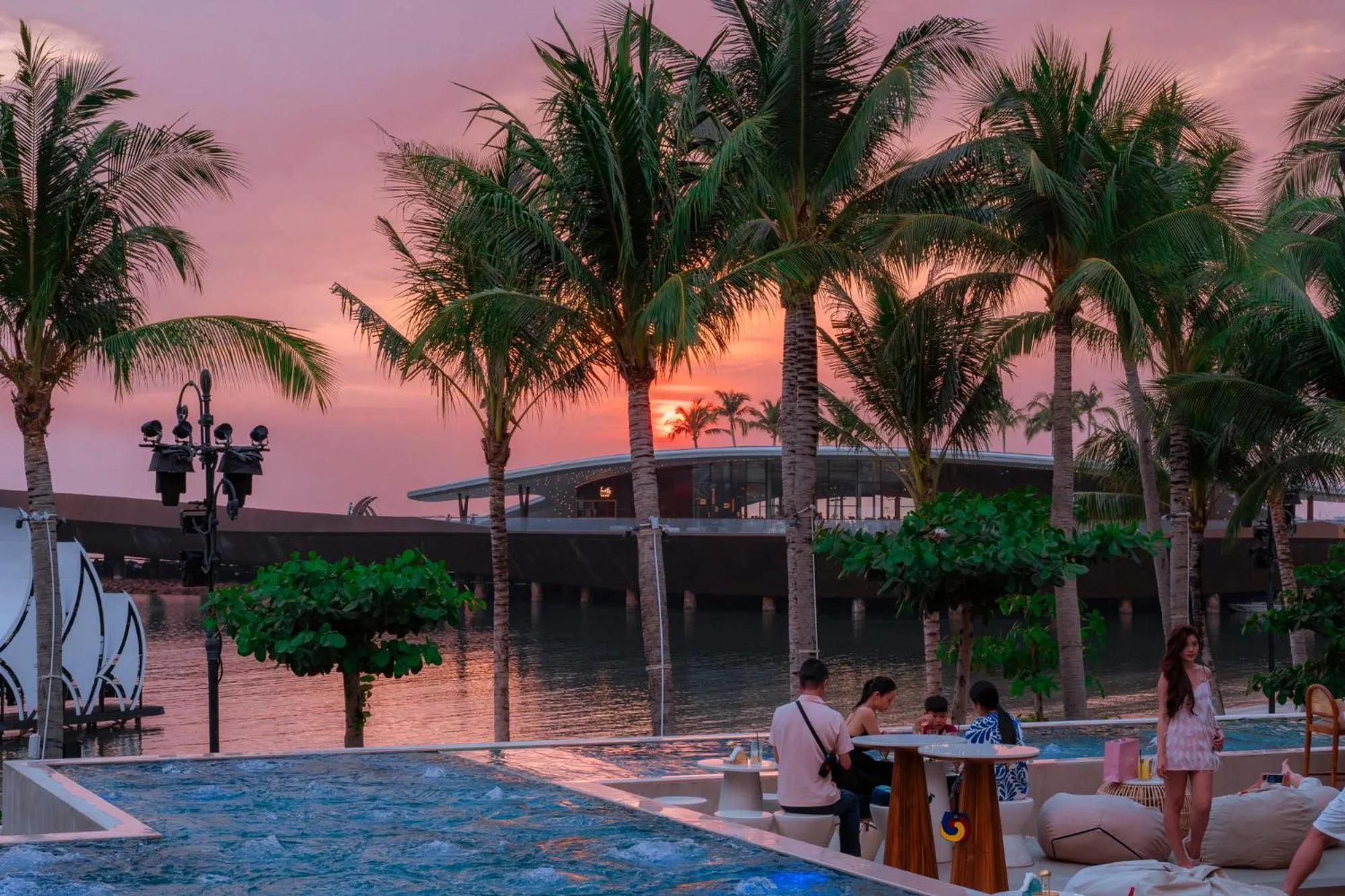 Lounge or bar in Sakurakyo Hotel & Spa Phu Quoc