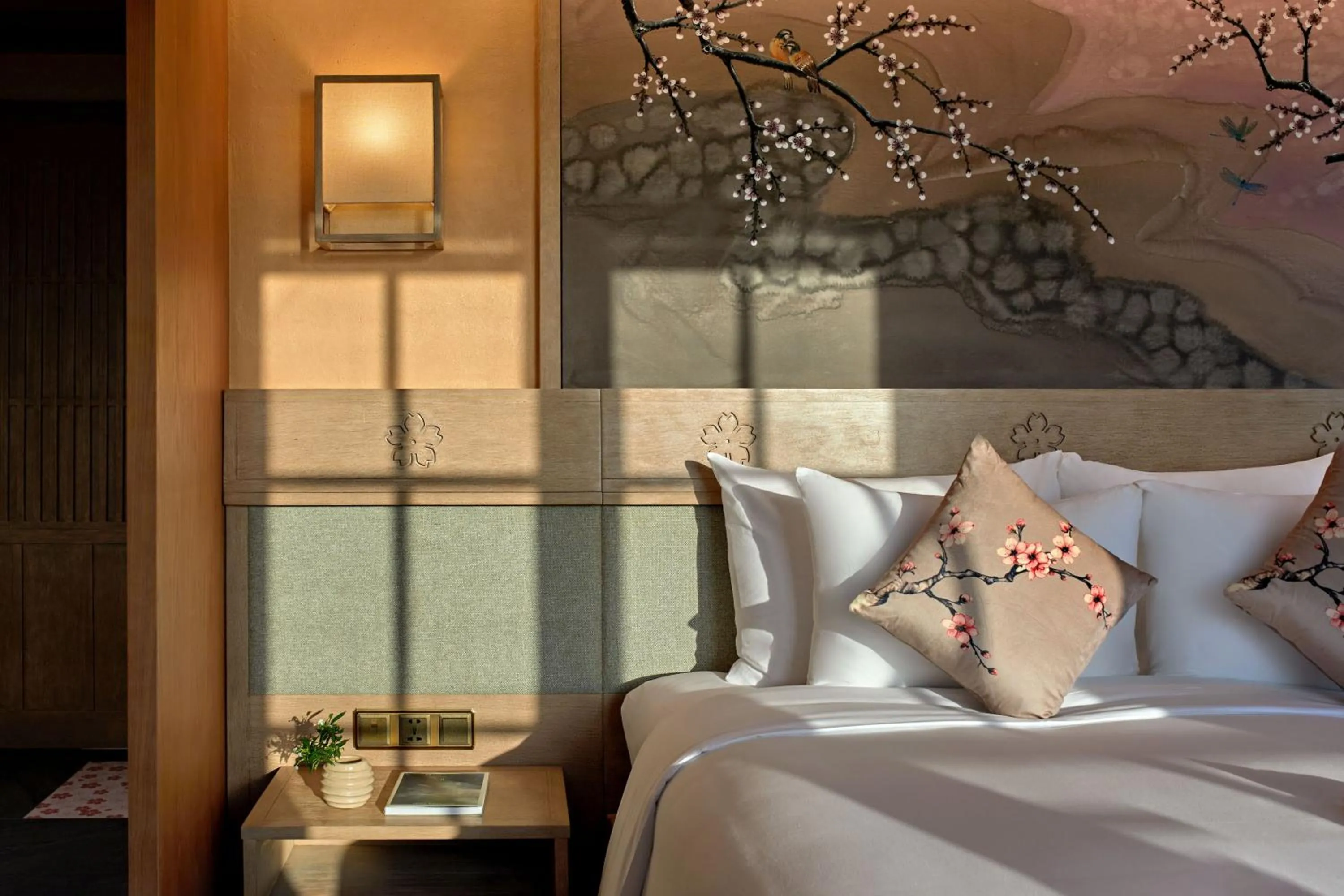 Bed in Sakurakyo Hotel & Spa Phu Quoc