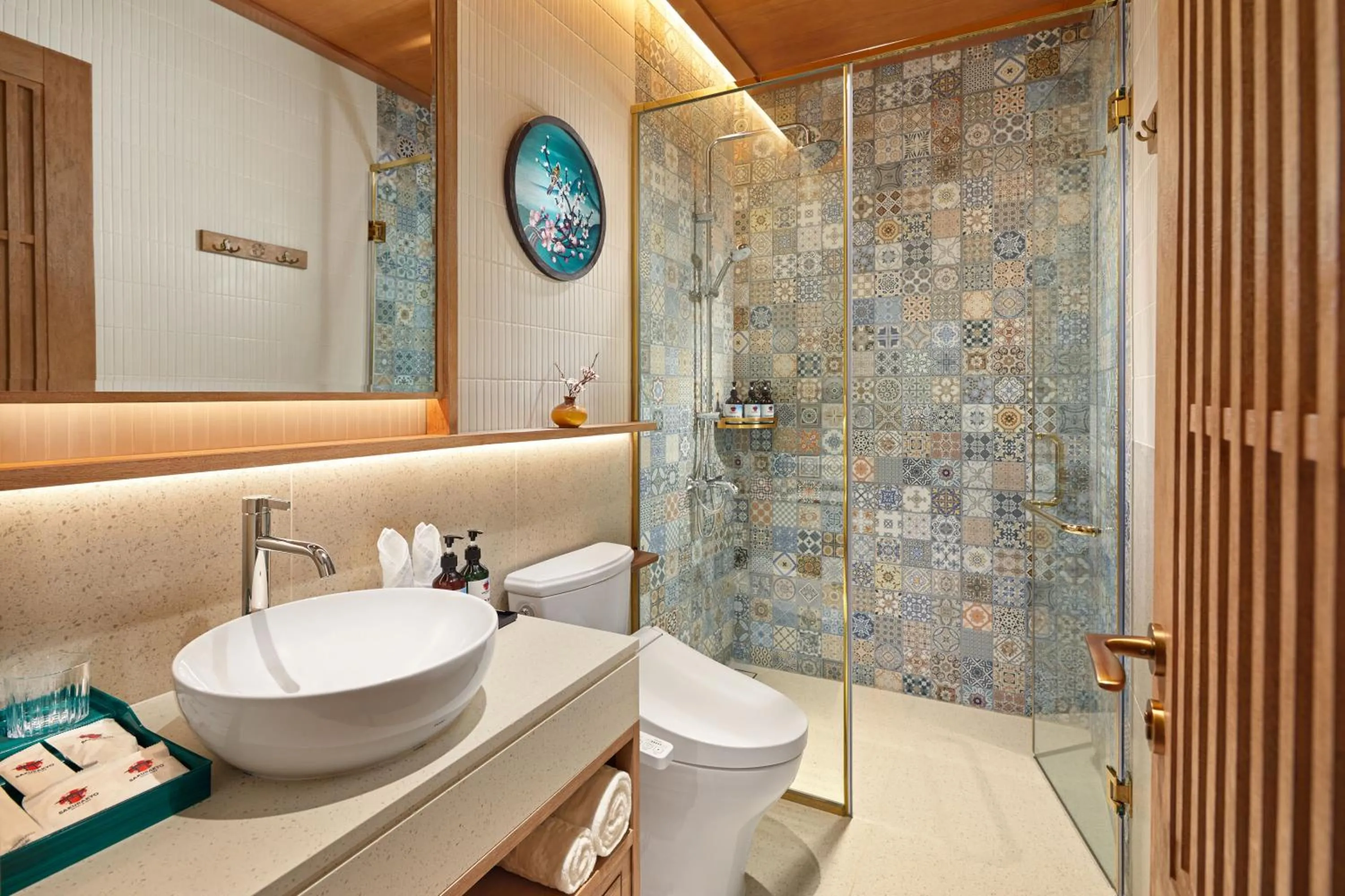 Shower in Sakurakyo Hotel & Spa Phu Quoc