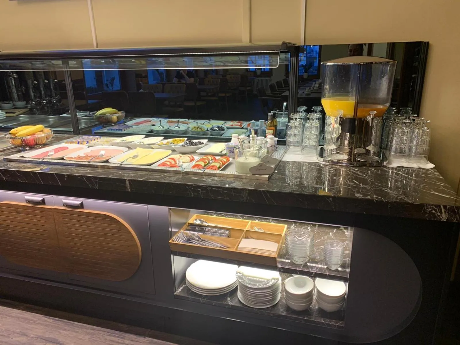 Breakfast in Hotel Lorösch