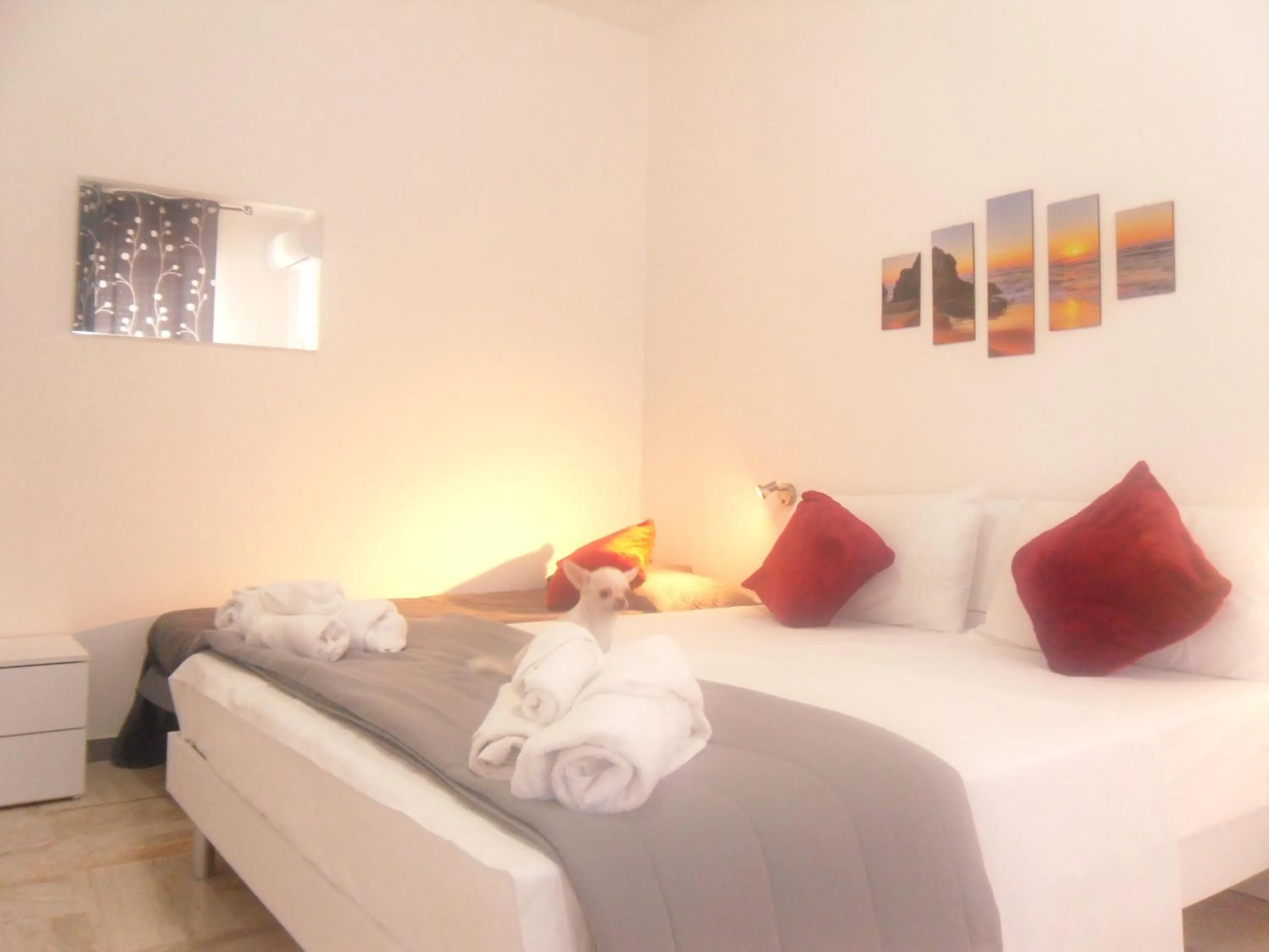 Photo of the whole room, Bed in ITALIA GUESTHOUSe