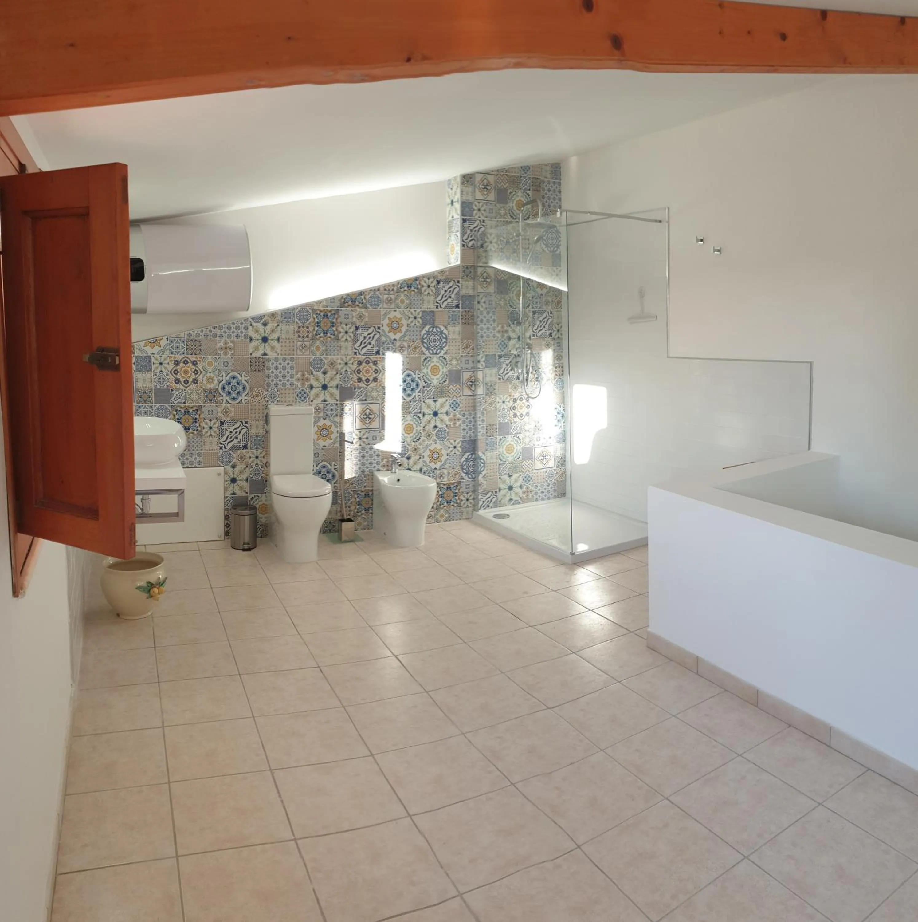 Shower in A Casa Tunna