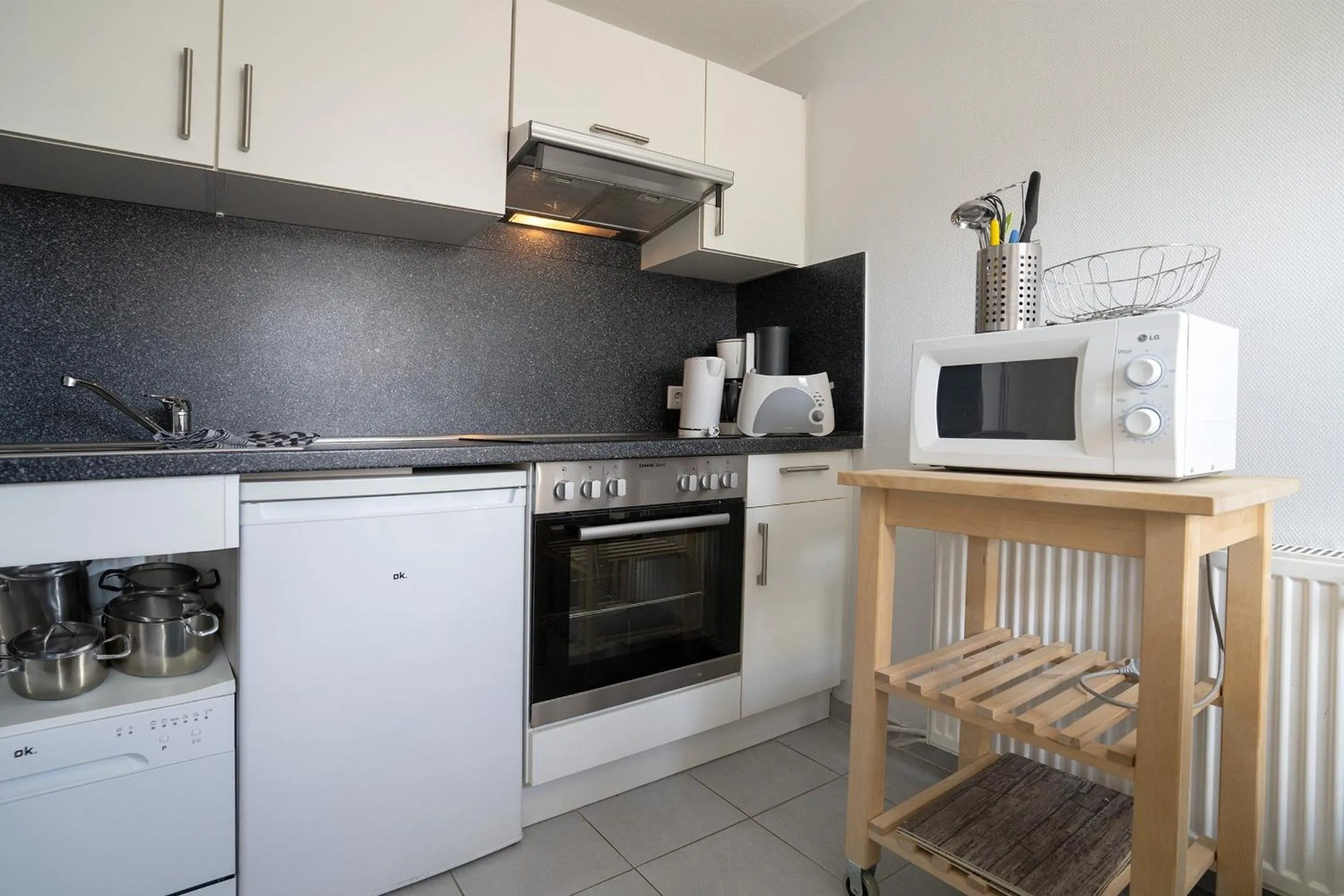 Kitchen or kitchenette in Haus Ostfriesland