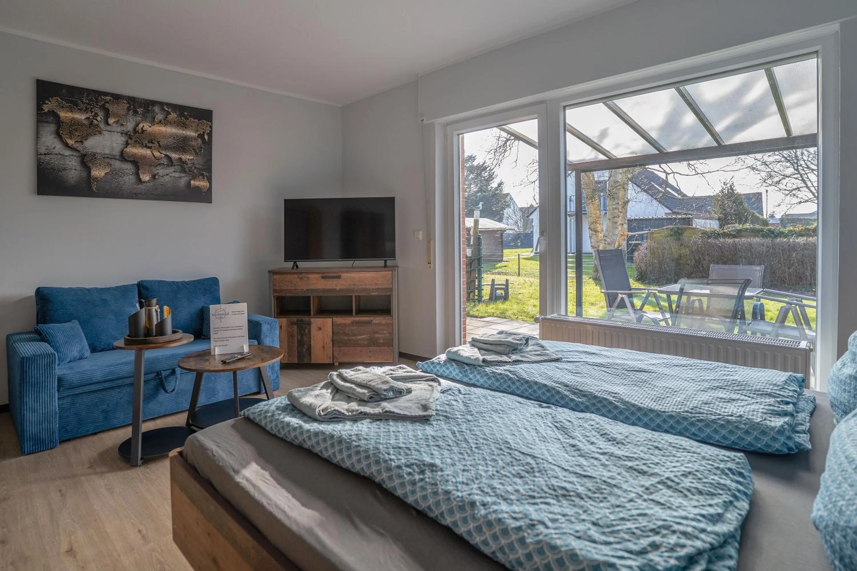 Property building, Bed in Haus Ostfriesland