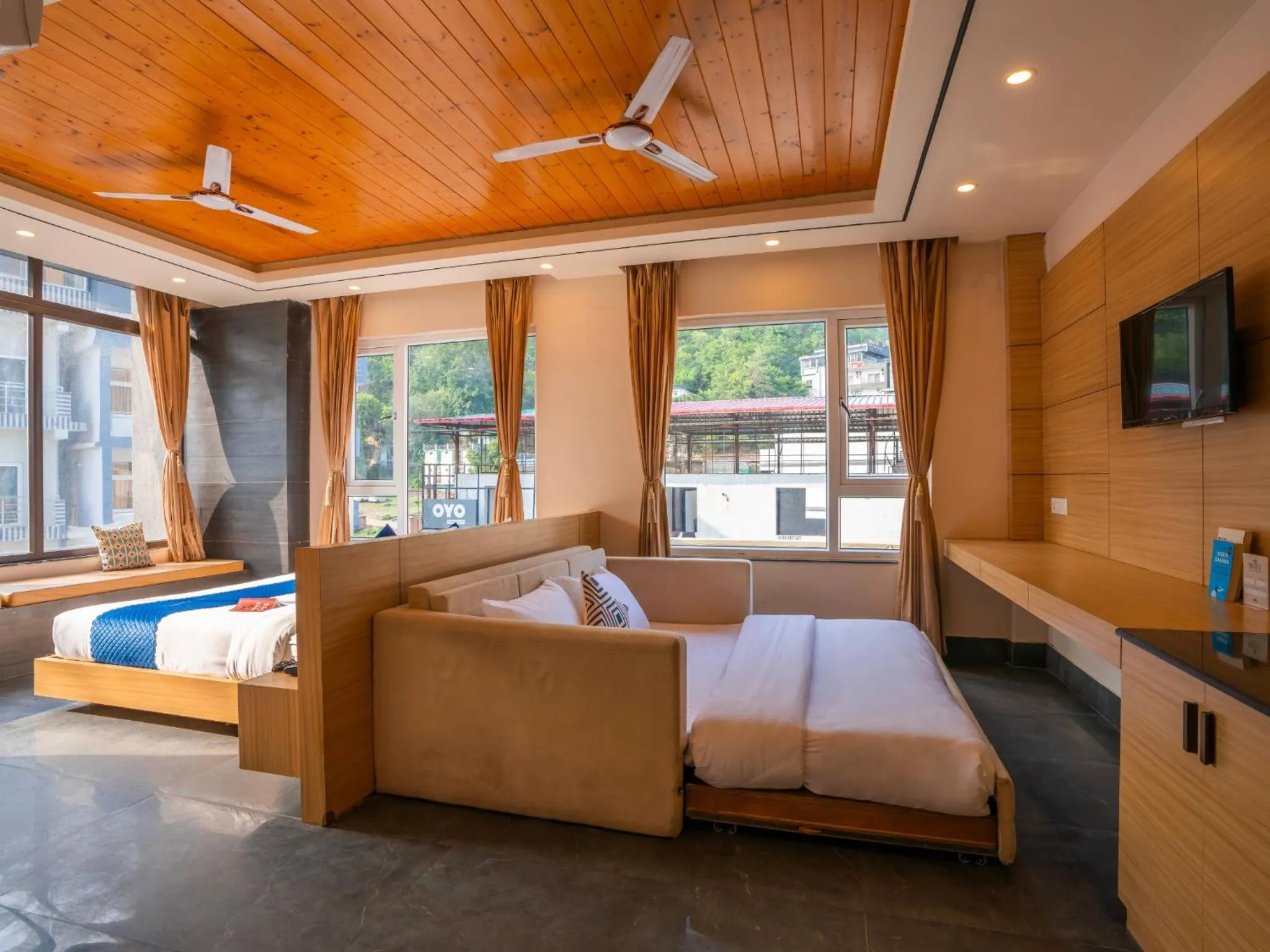 Photo of the whole room, Bed in Moustache Select Rishikesh