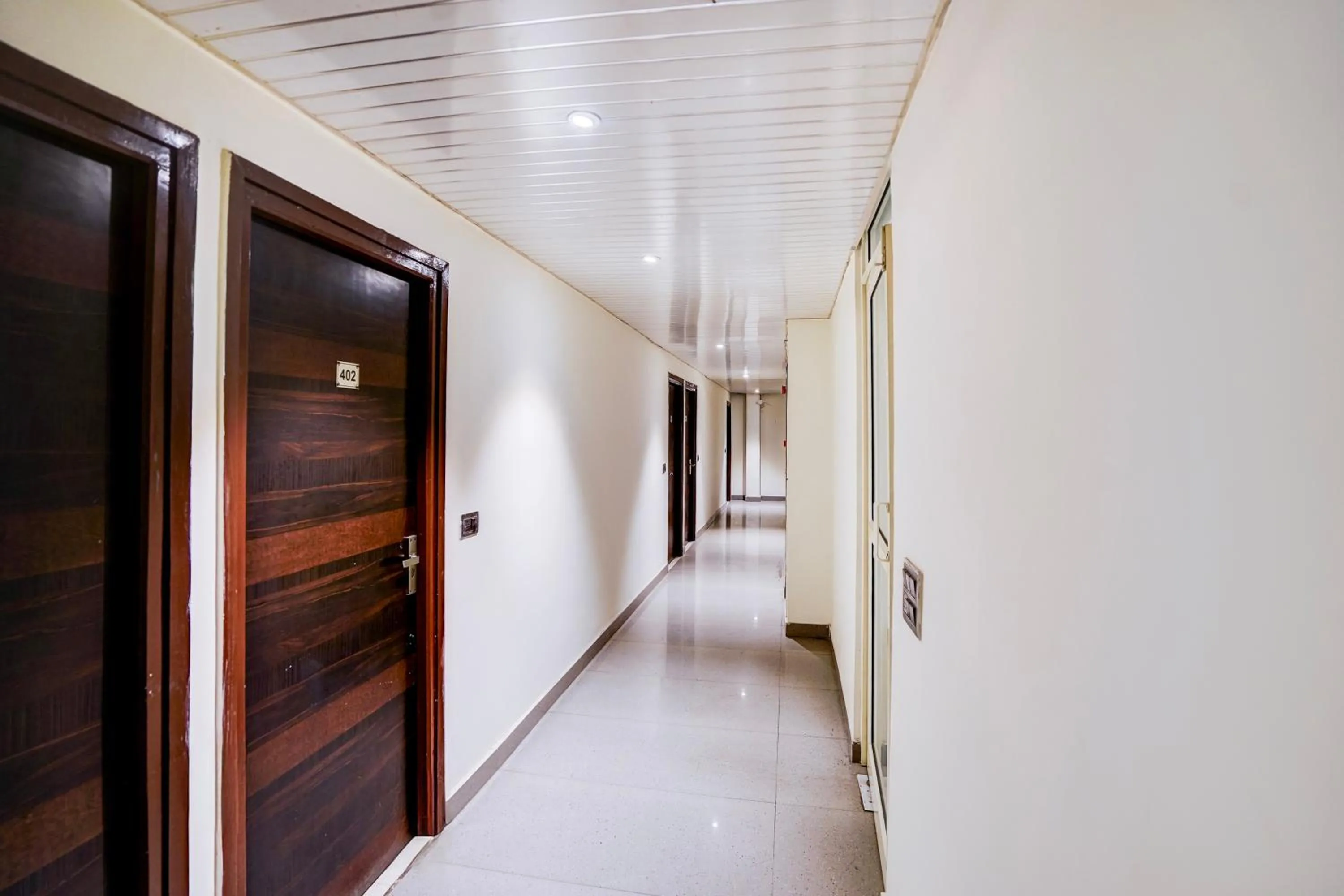 Kings Court Hotel Pitampura