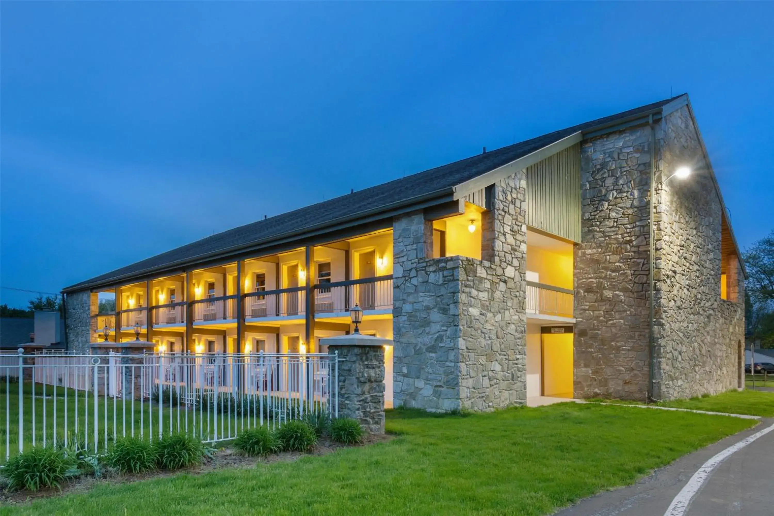 Property building in SureStay Studio by Best Western Paradise Lancaster County Property building in SureStay Studio by Best Western Paradise Lancaster County