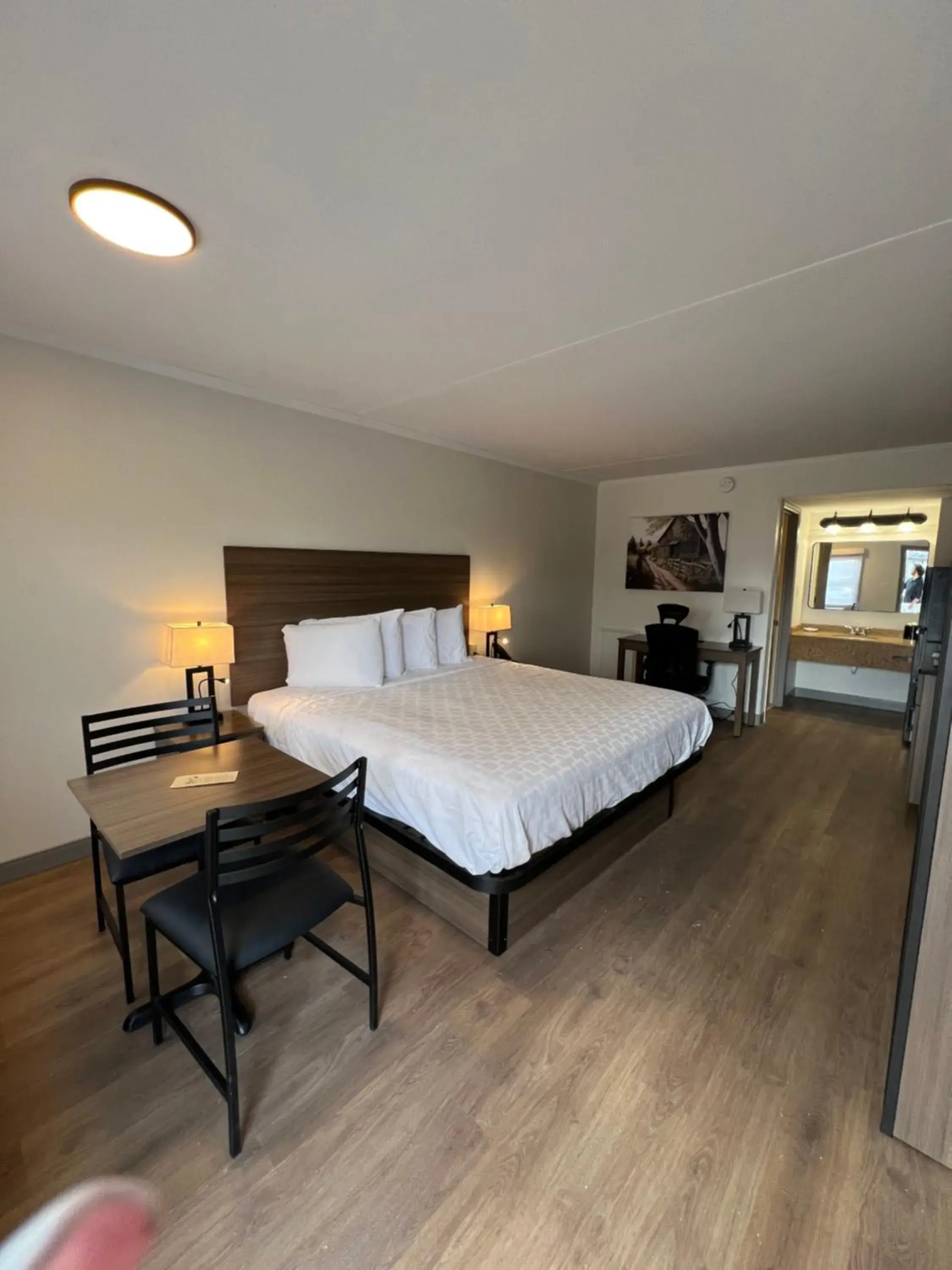 Bed in SureStay Studio by Best Western Paradise Lancaster County Bed in SureStay Studio by Best Western Paradise Lancaster County