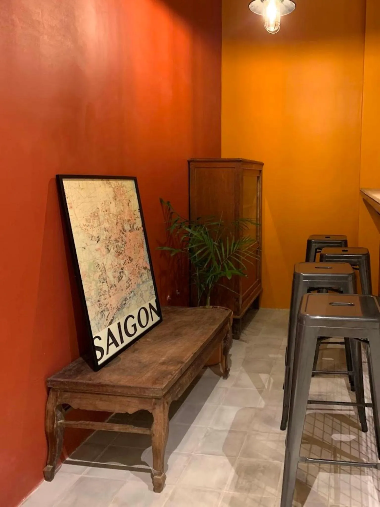 Seating area in Chí Hiếu Homestay