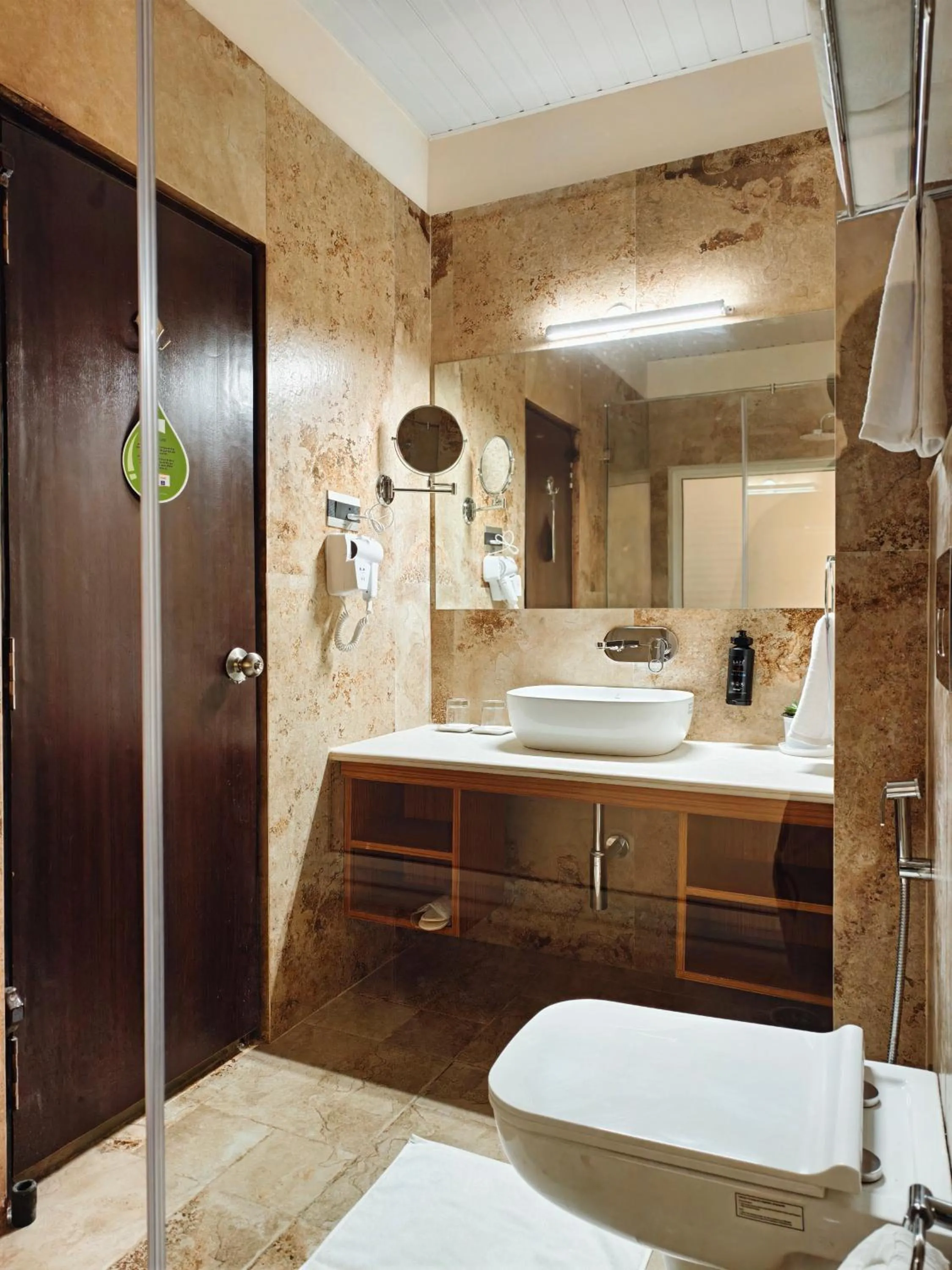 Toilet in Clarion Hotel De Renees Gangtok