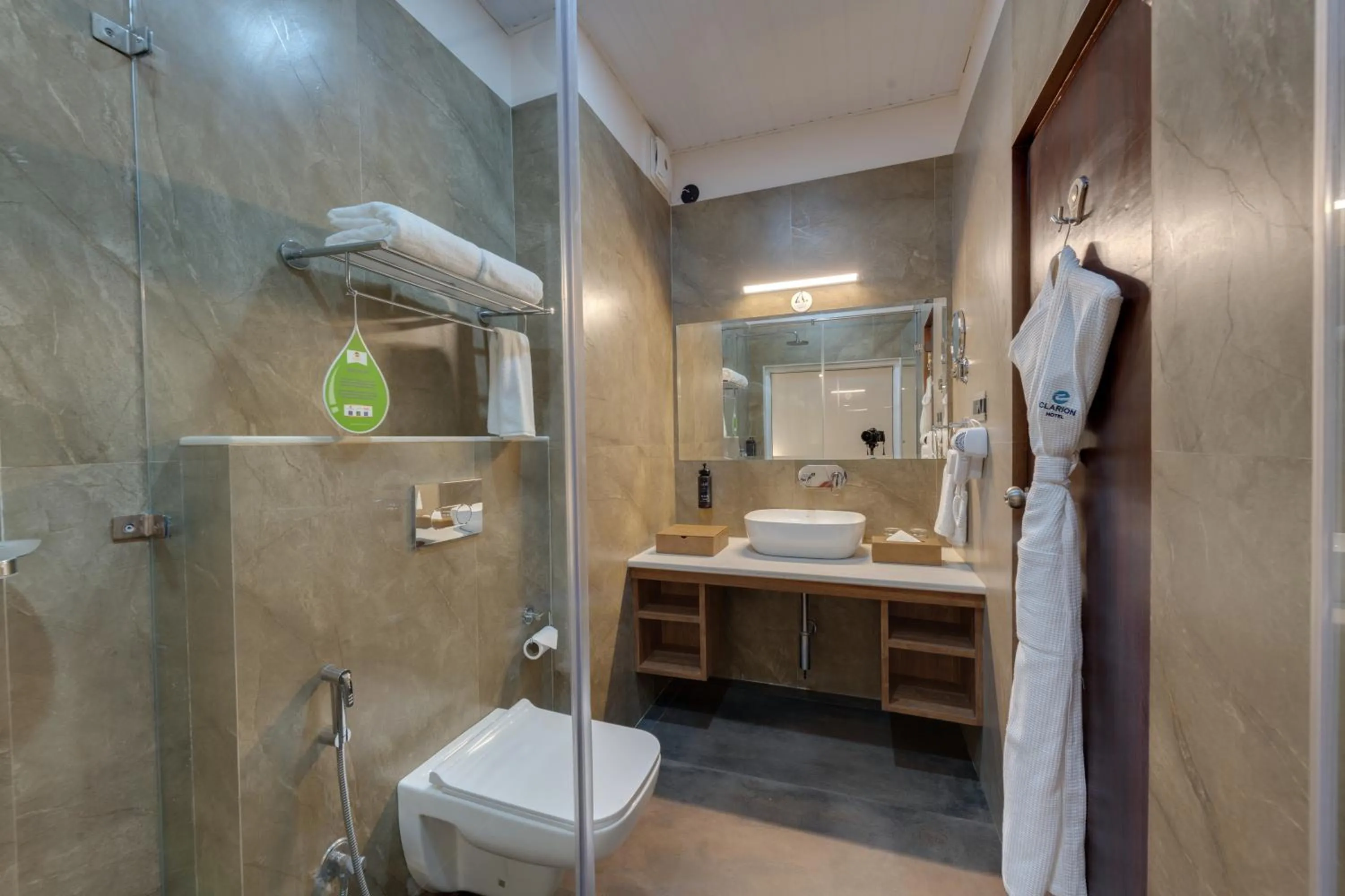 Shower in Clarion Hotel De Renees Gangtok