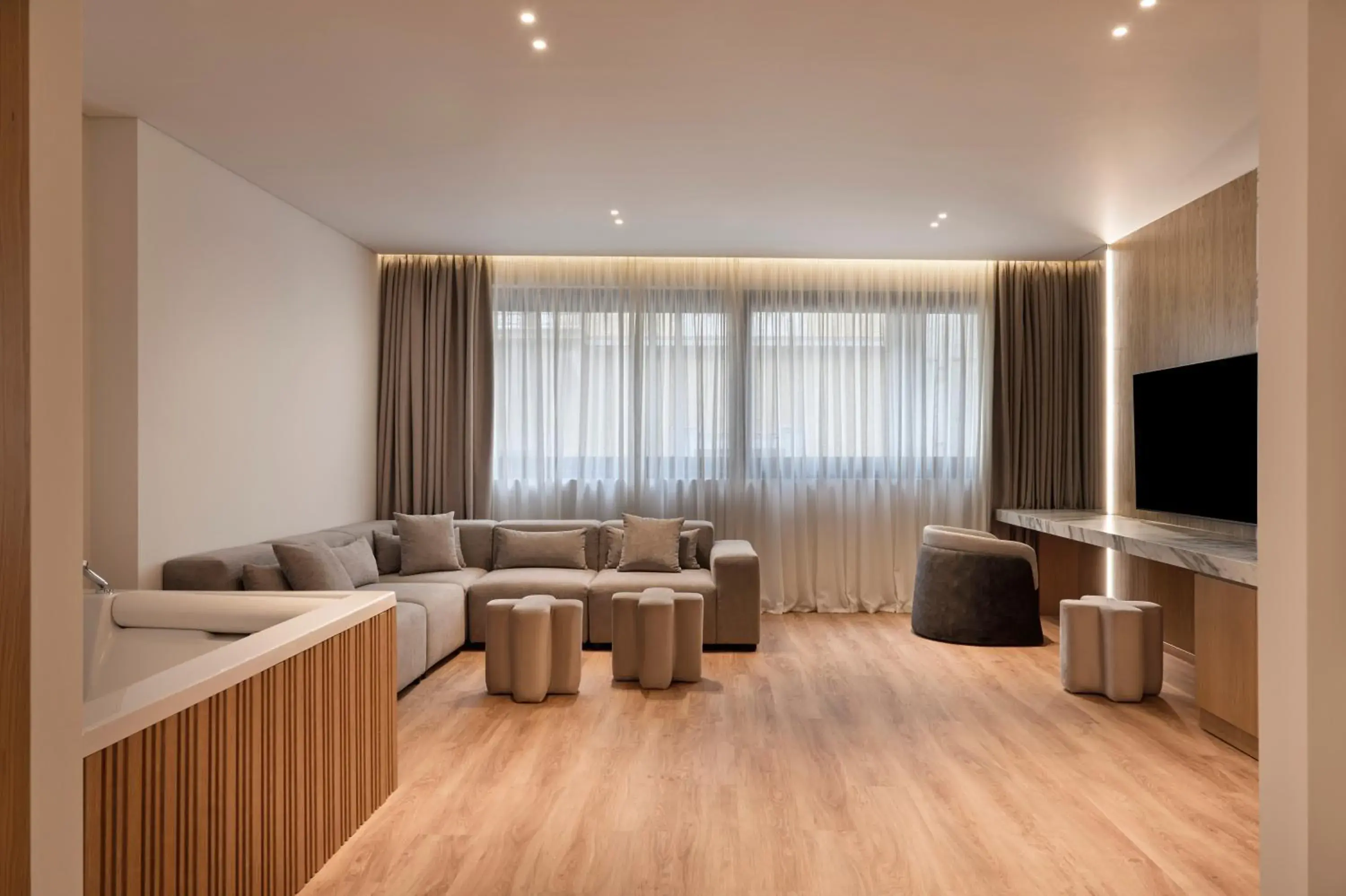 Suite in Nur City Suites Suite in Nur City Suites