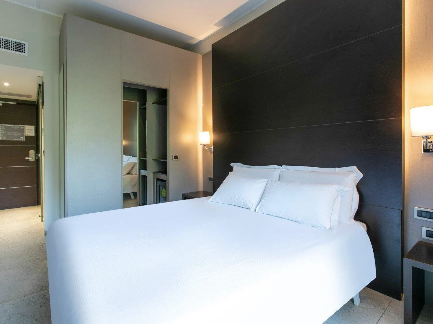 Photo of the whole room, Bed in B&B Hotel Savona