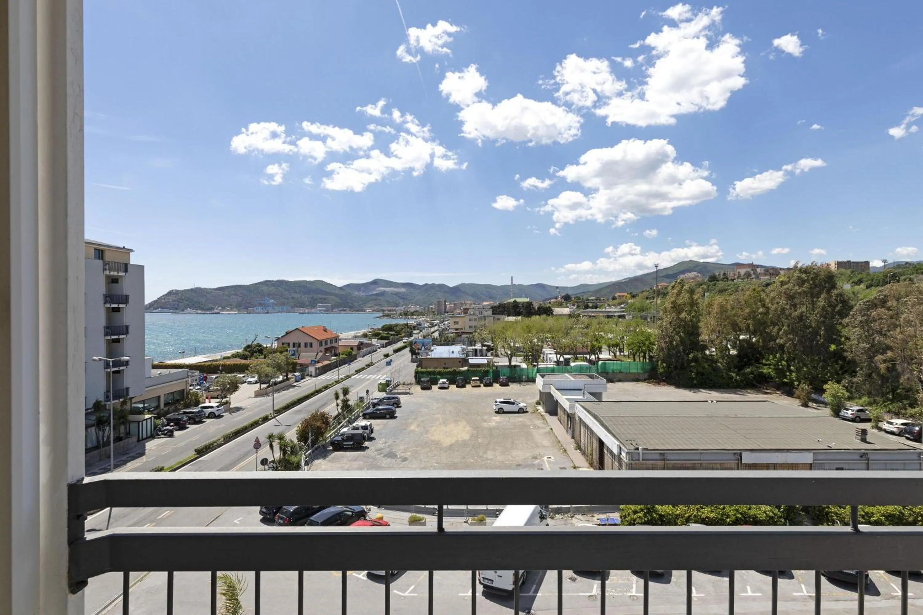 Photo of the whole room in B&B Hotel Savona