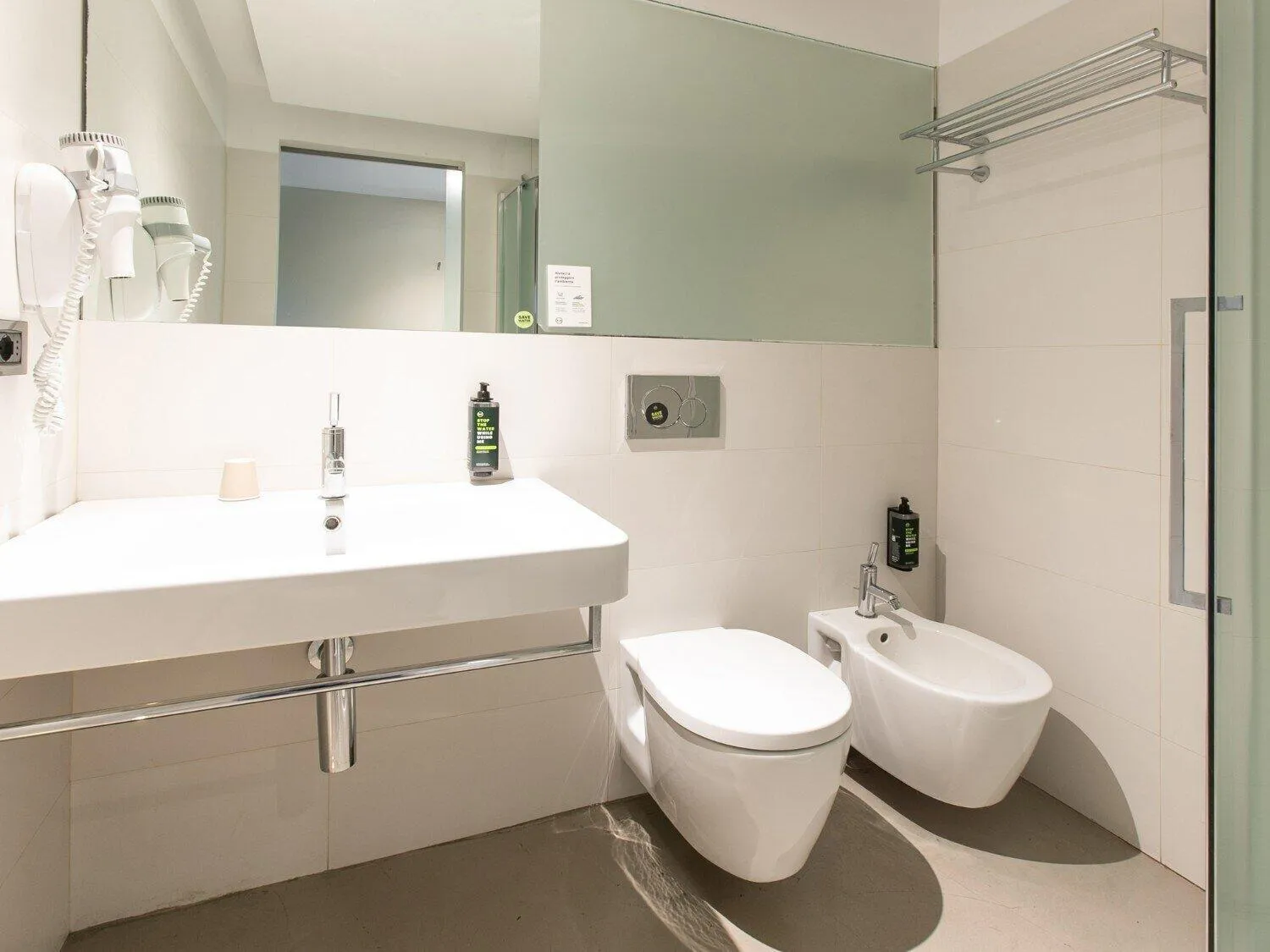 Photo of the whole room in B&B Hotel Savona